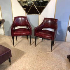 Zeitgenössische:: anpassbare Sessel mit schwarzem Lack und Messingbeinen:: Stil der 1950er Jahre