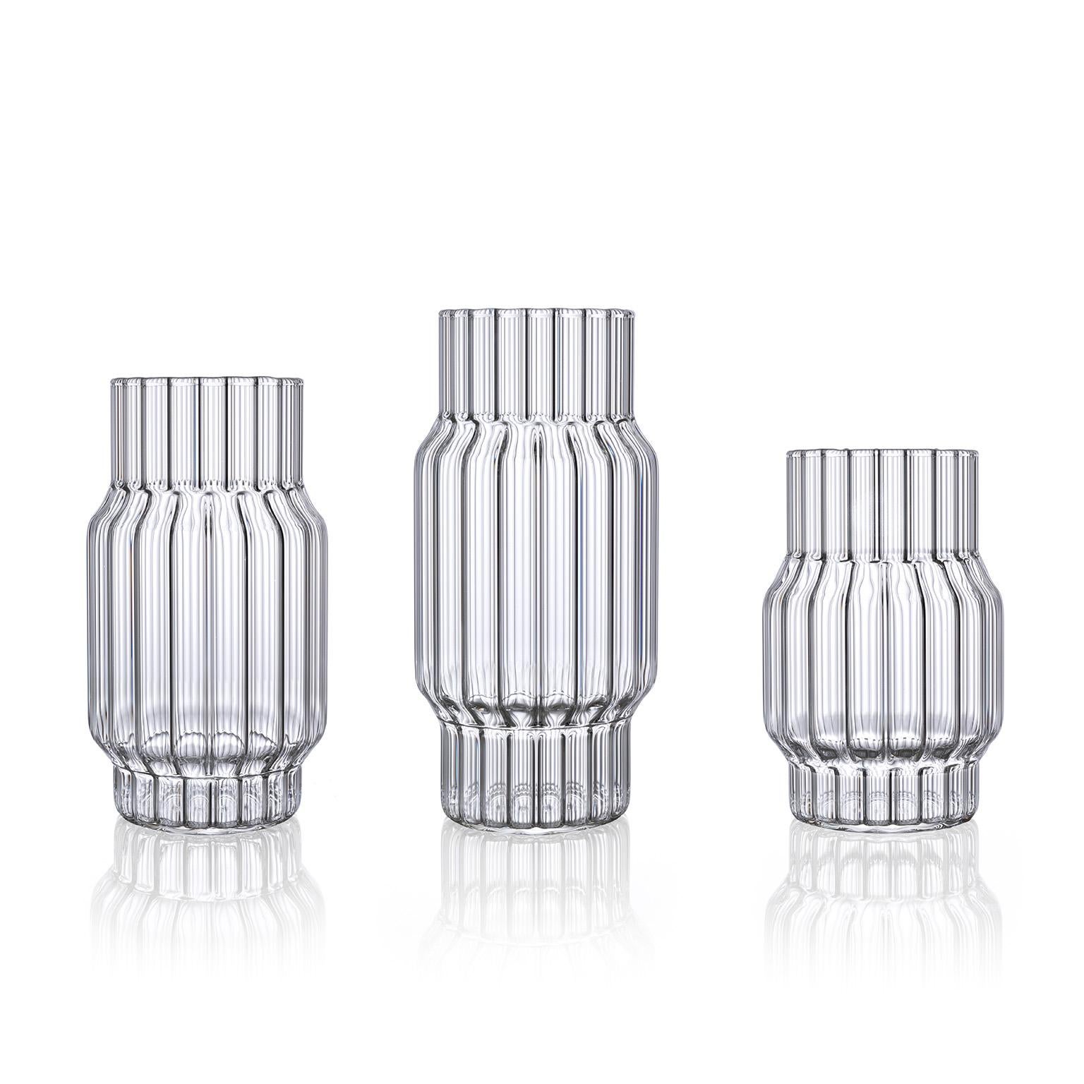 Fferrone Contemporary Tschechisches Glas Albany Kleine geriffelte Vase Handcrafted (Moderne)
