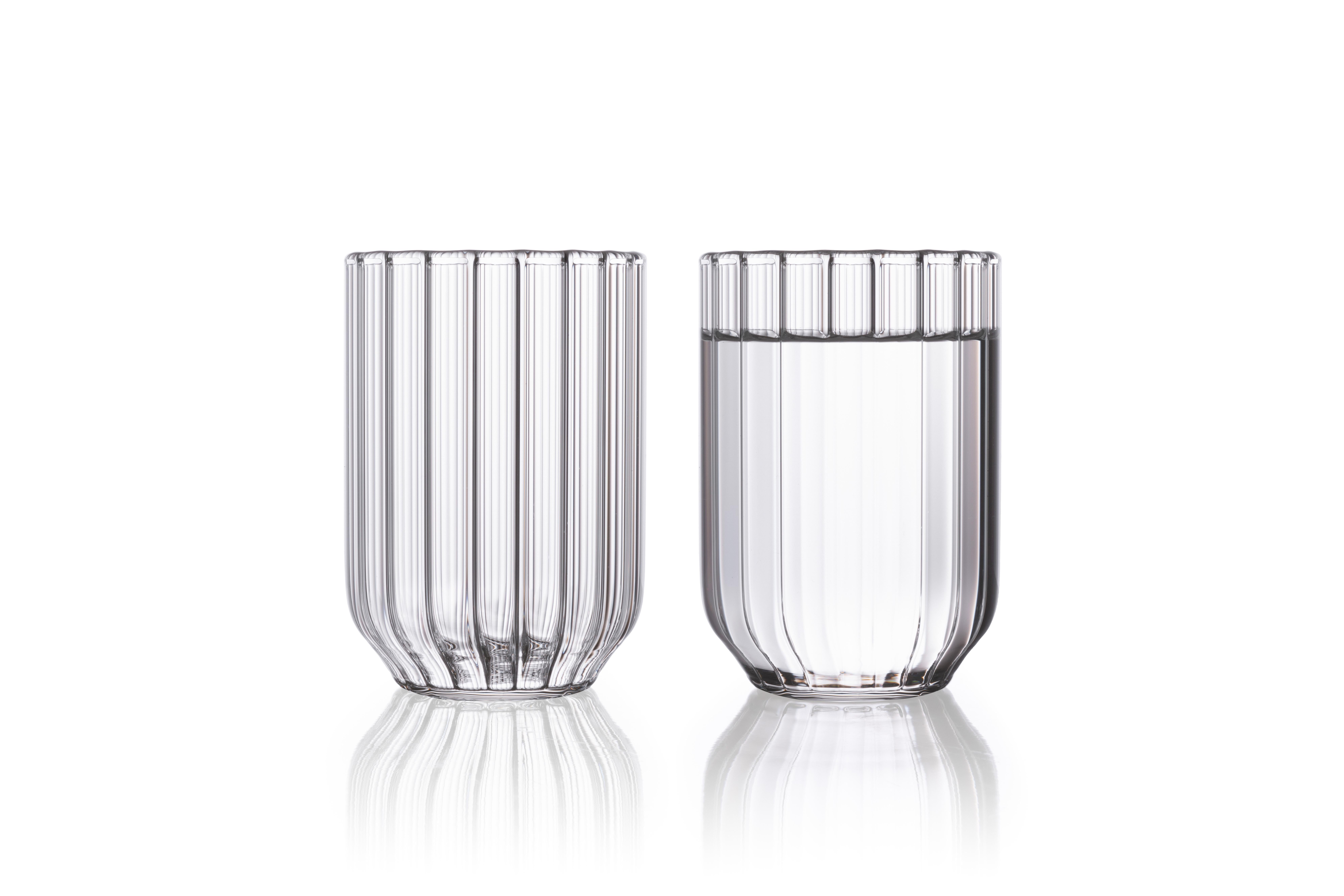 Fferrone Contemporary Czech Glass Dearborn Große Karaffe mit vier Wassergläsern (Moderne) im Angebot