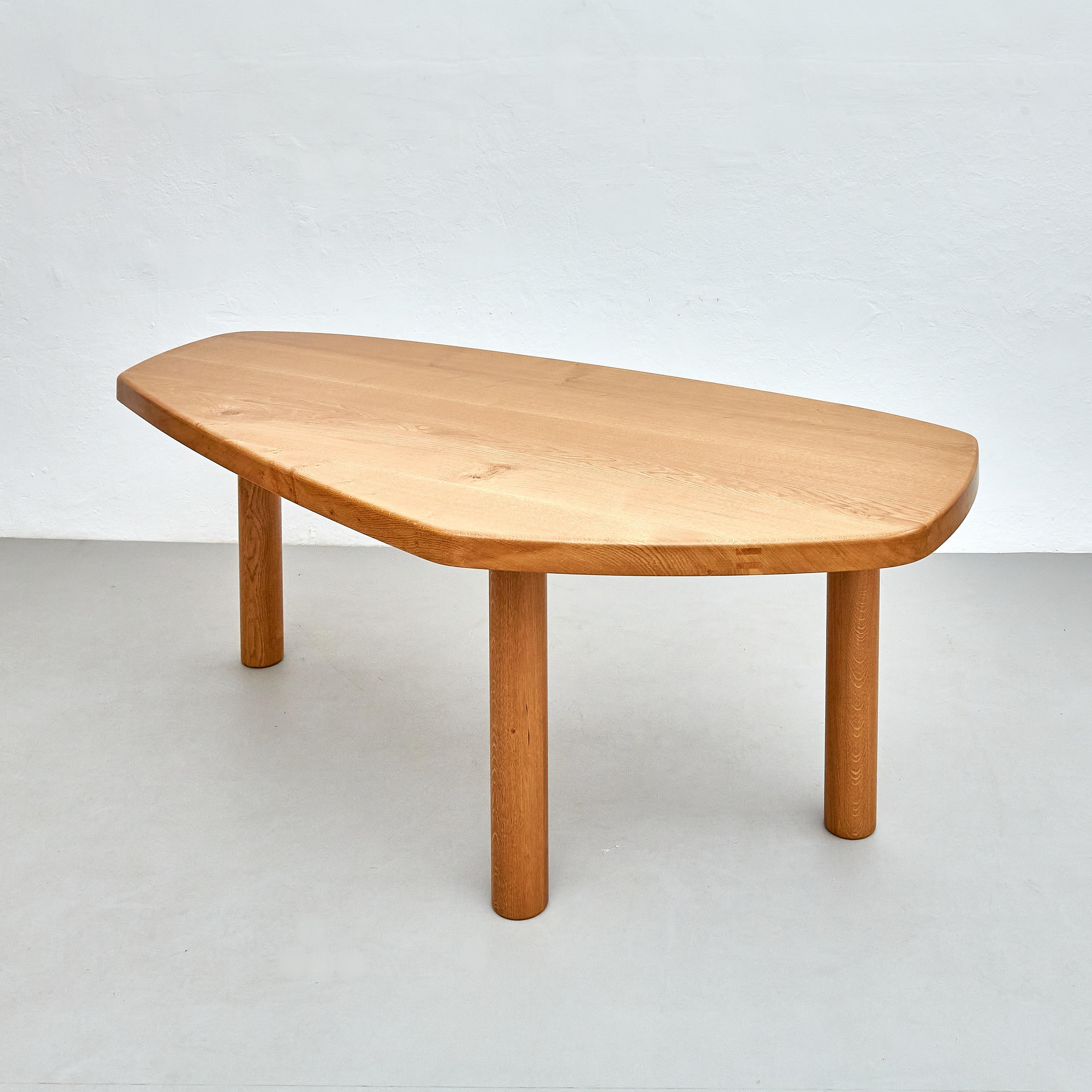 Contemporary Dada Est. Oak Table - Artisan Crafted with Midcentury Design Charm For Sale 2