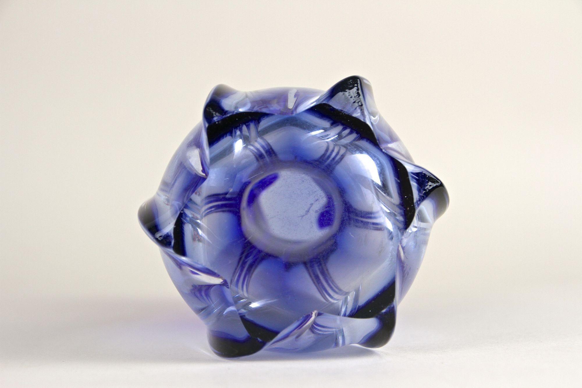 Contemporary Dark Blue Murano Glass Vase, Italy circa 1970 For Sale 9