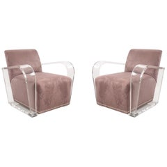 Fauteuil de salon contemporain en daim gris foncé et lucite