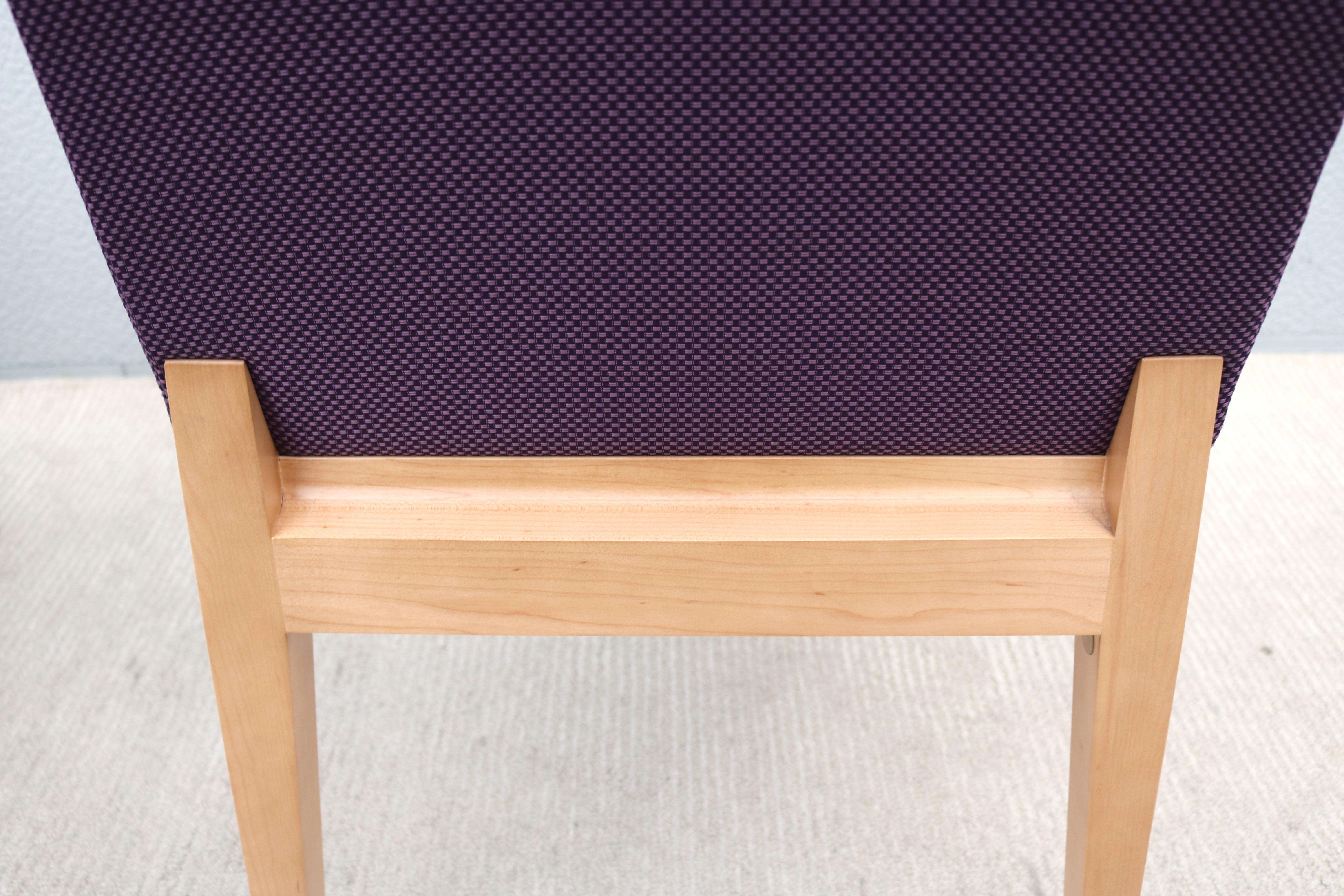 Contemporary David Mocarski für Gunlocke Tia Side Guest Chairs Brandneu, ein Paar im Angebot 9
