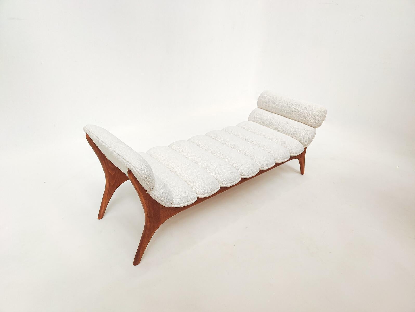 Contemporary Daybed, Wood and Fabric, Italy For Sale 1