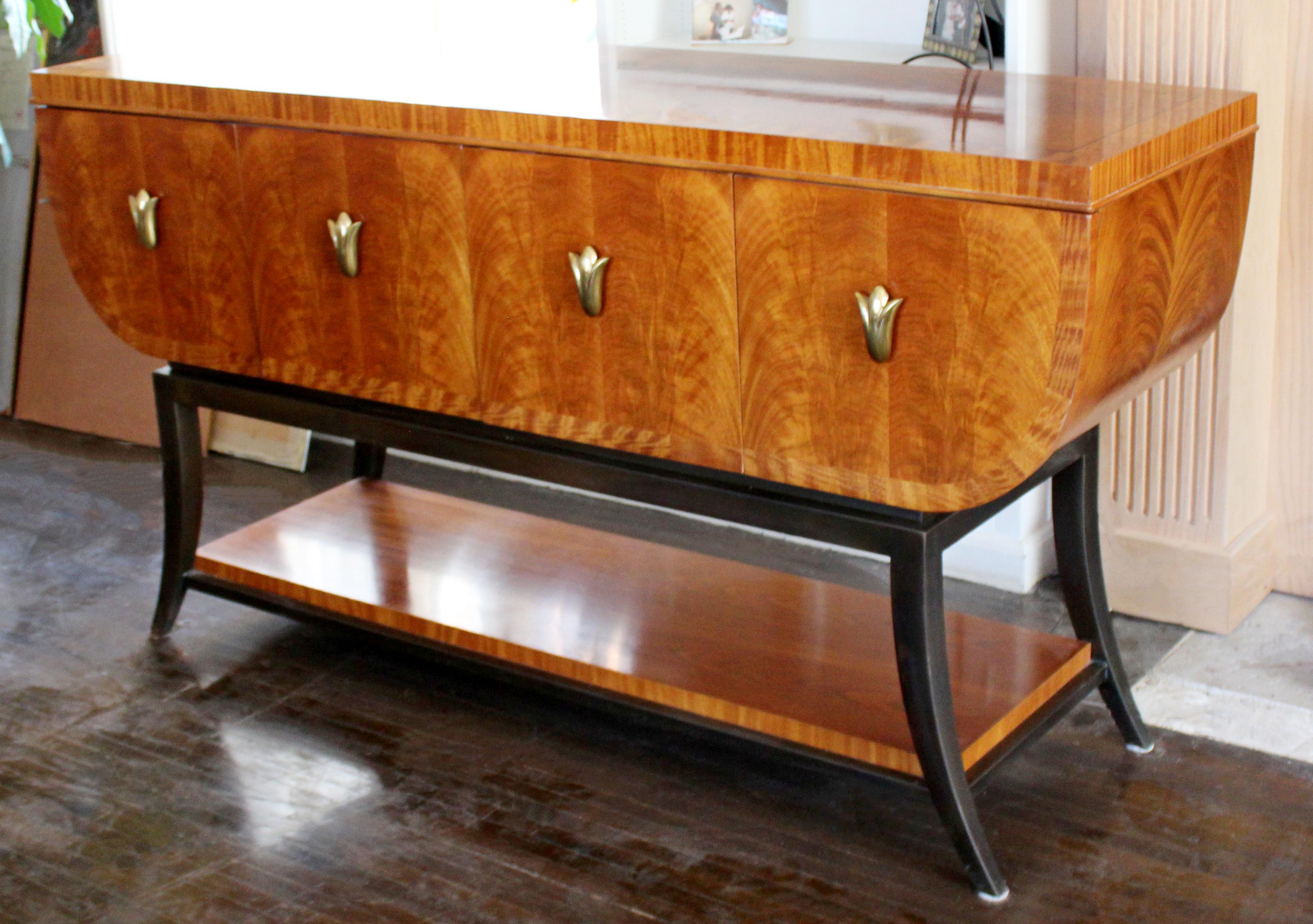 American Contemporary Deco Style Double Pedestal Dining Set and Credenza Henredon, 1990s