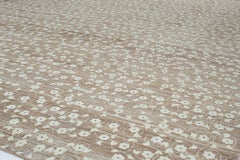 Contemporary Decorative Handknotted Rug with a Floral Design