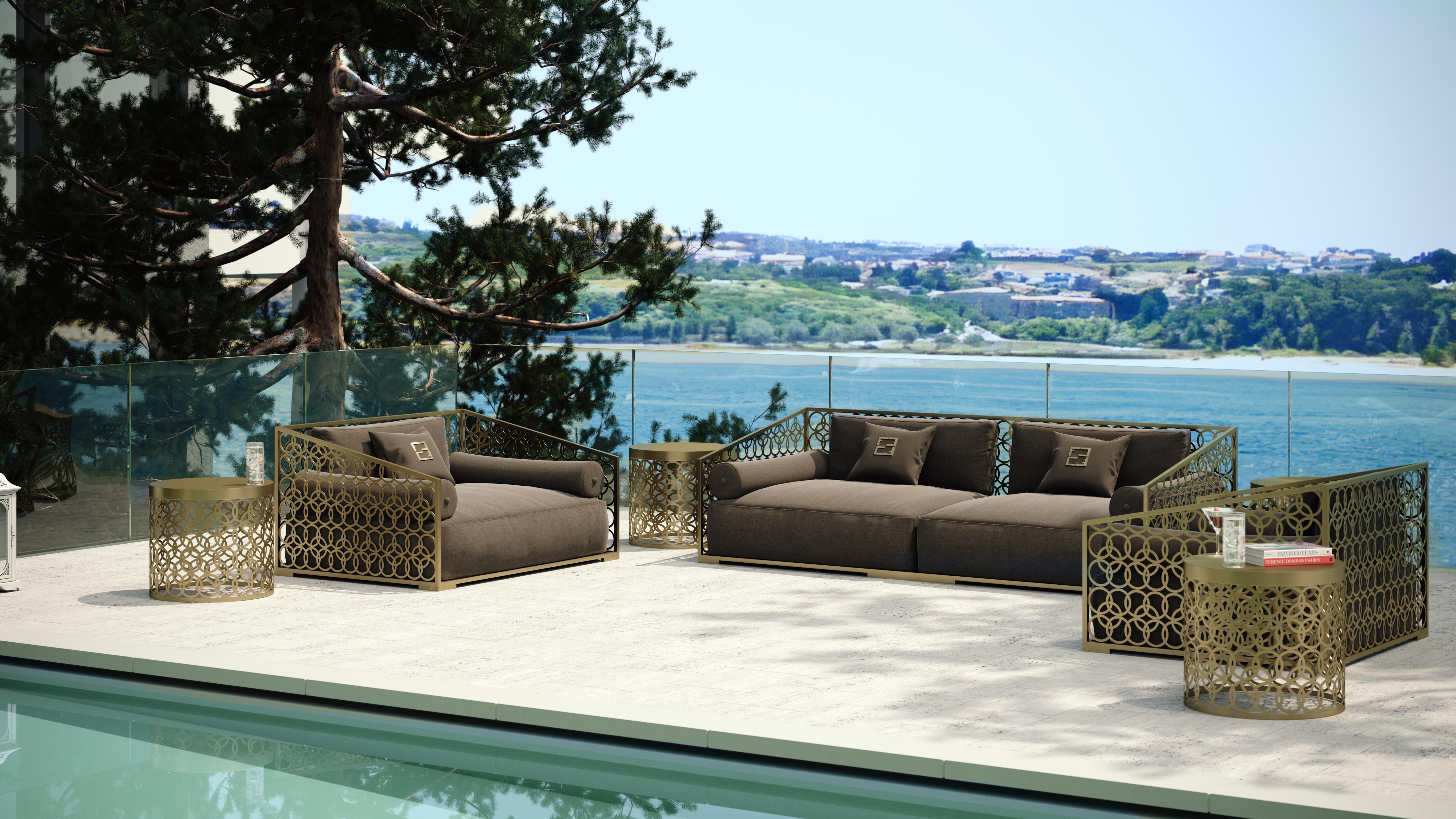 Modern Contemporary Design Garden 3 Seaters Sofa Fascinio For Sale