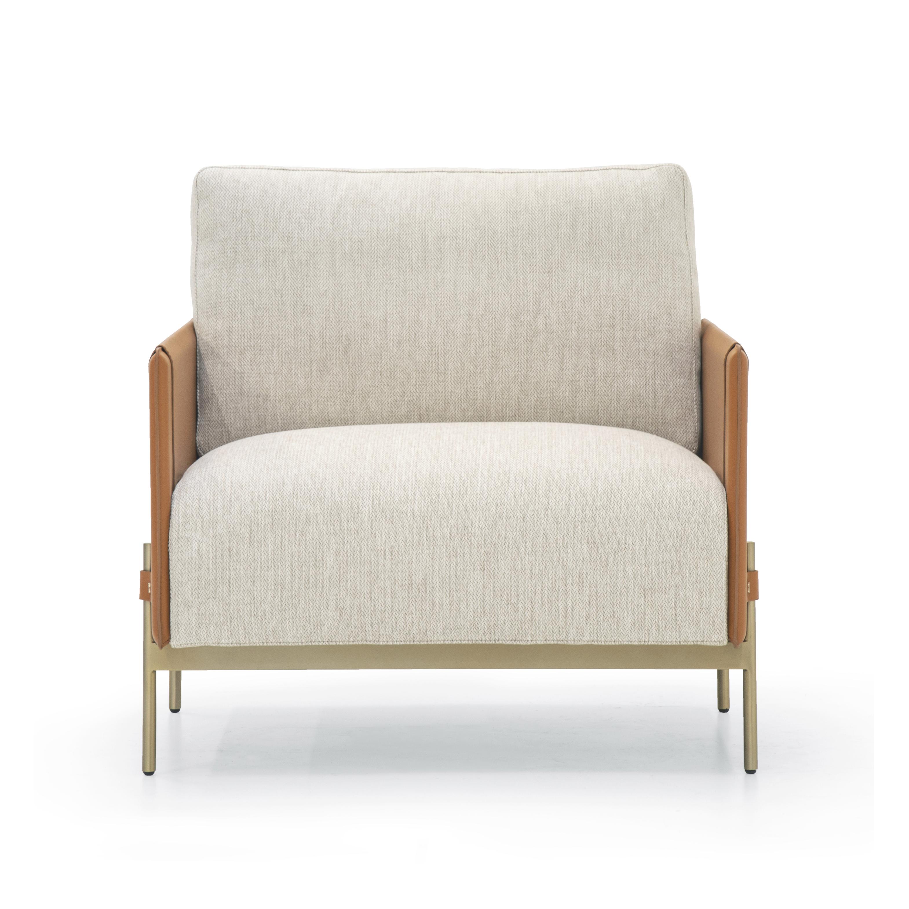 Other Contemporary Design, Iconic Armchair in Natural Saddle Leather V215 For Sale