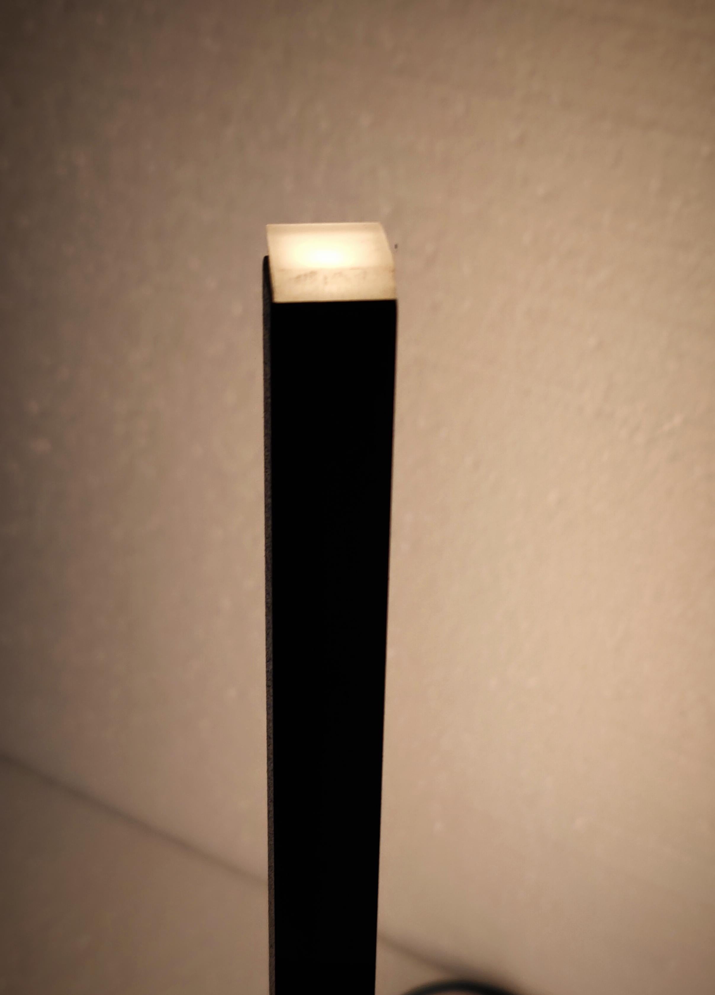 Contemporary Design Table Lamp Minimalist Italian Style - Unique Hand Made  For Sale 5