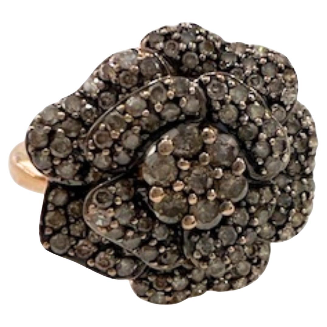 Contemporary Design with 0.80 ct Diamonds 18k Gold & 925 Silver Ring