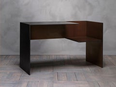 Bureau contemporain brutaliste en acier oxydé  Model A&M 302.1 par M. I.