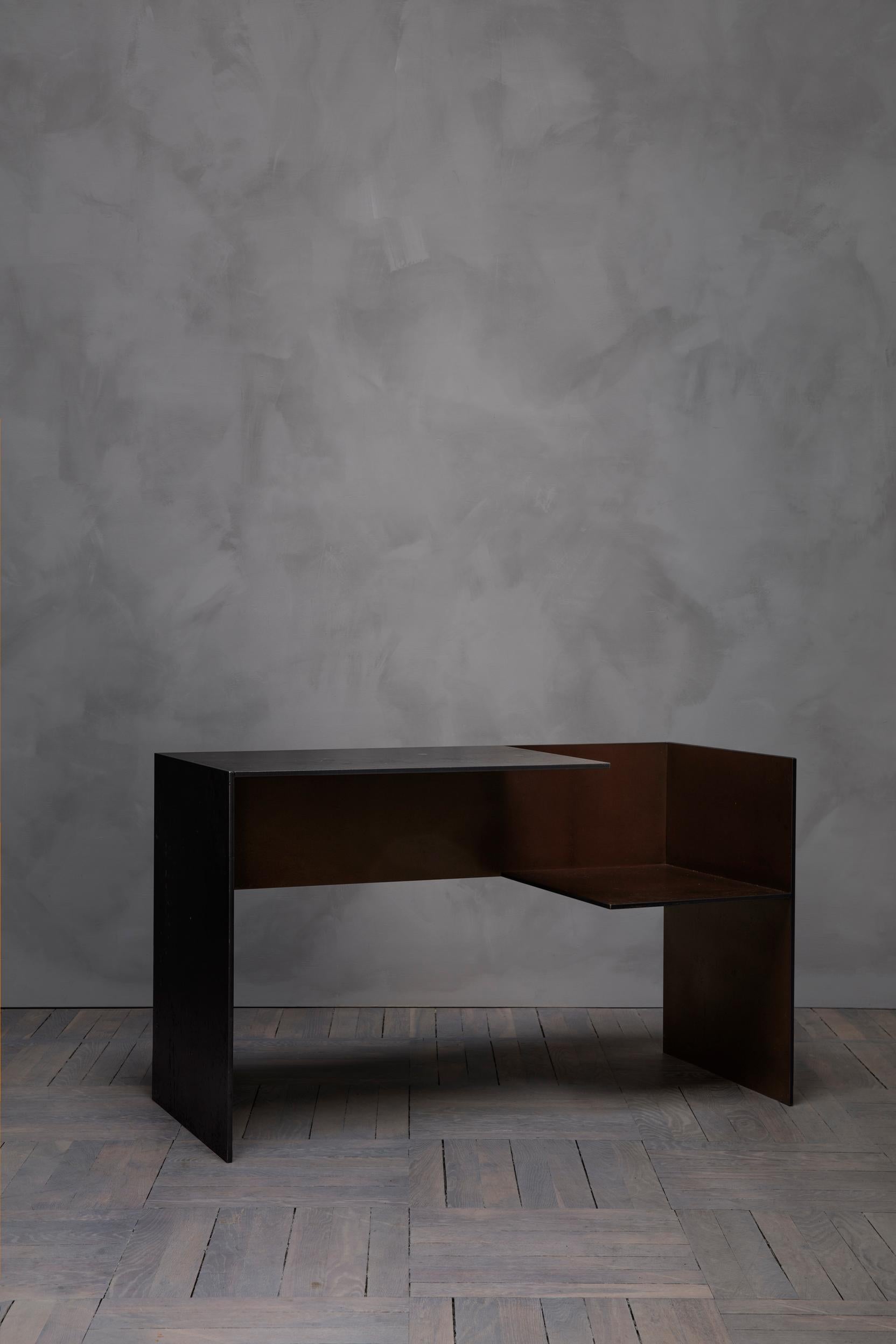 Escritorio Un Asiento Acero Azul Oxidado Contemporáneo MSB 302.1 by M.Subiràs en Nuevo estado para la venta en Barcelona, ES