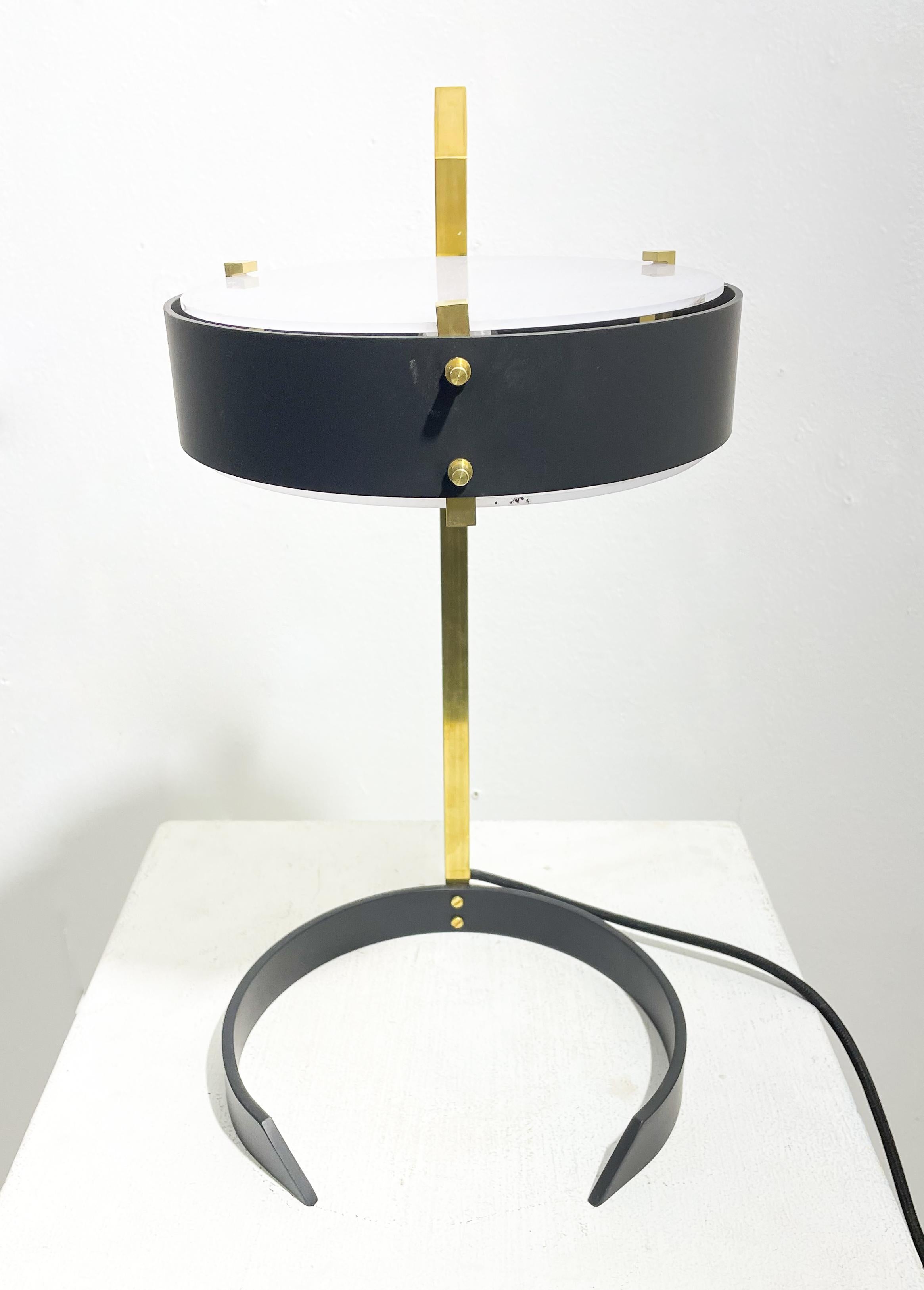 Contemporary Desk Lamp, Brass and Metal, Italy For Sale 3