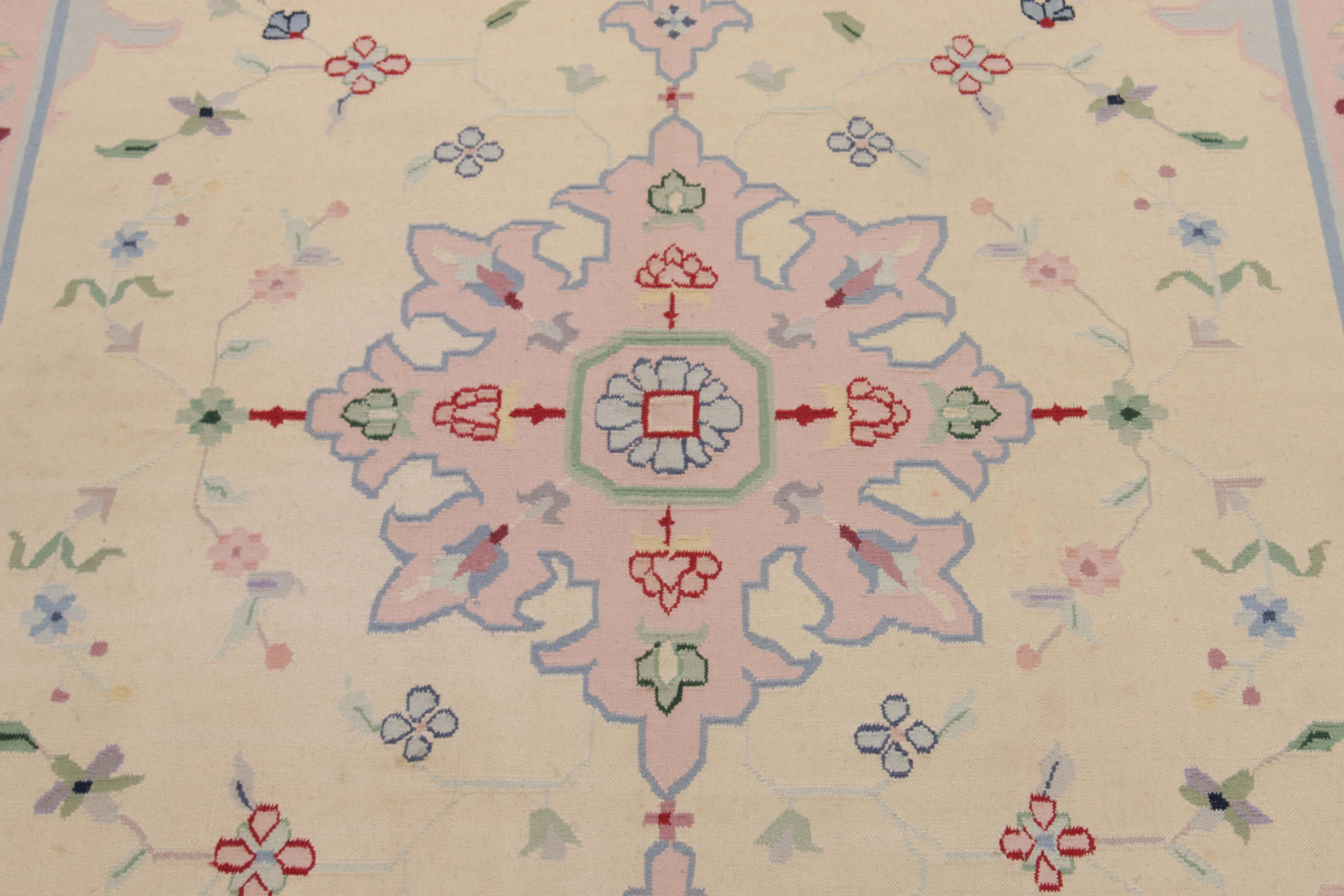 Hand-Knotted Rug & Kilim's Contemporary Dhurrie Flatweave, Beige, Pink Floral Medallion