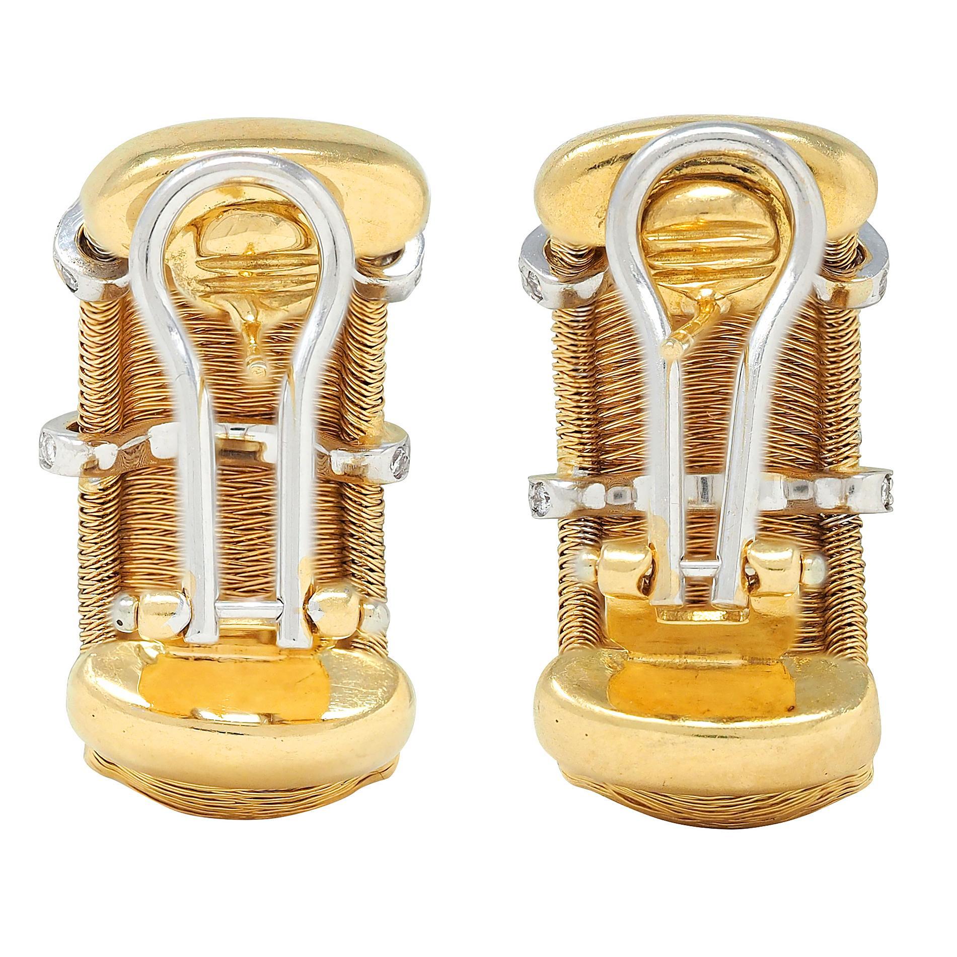 Taille brillant Contemporary Diamond 18 Karat Two-Tone Gold Woven Mesh J-Hoop Earrings en vente