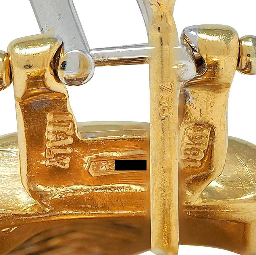 Contemporary Diamond 18 Karat Two-Tone Gold Woven Mesh J-Hoop Earrings en vente 1