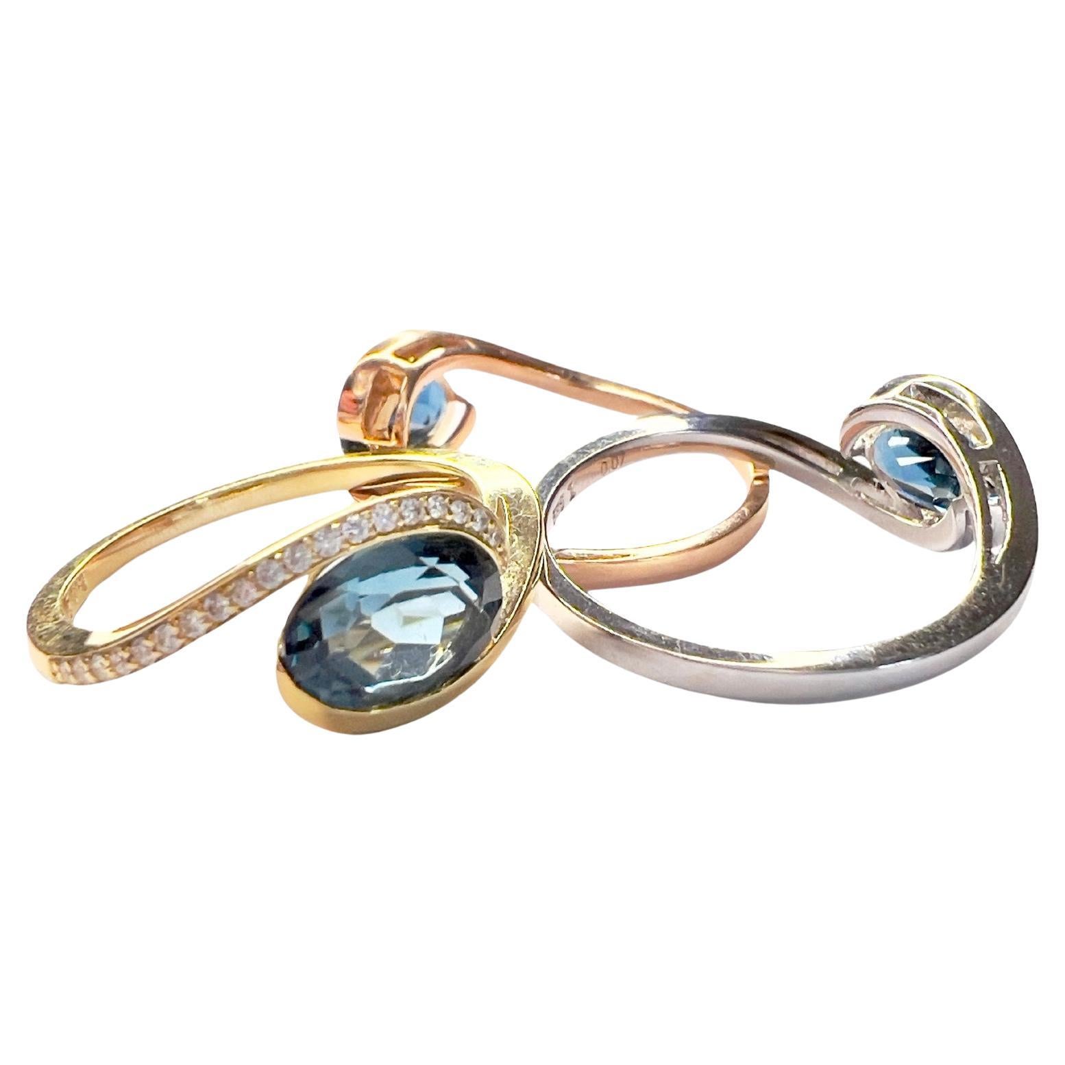 Contemporary  Diamond and Cobalt Topaz Tri-Color Gold Ring In Good Condition For Sale In MADRID, ES