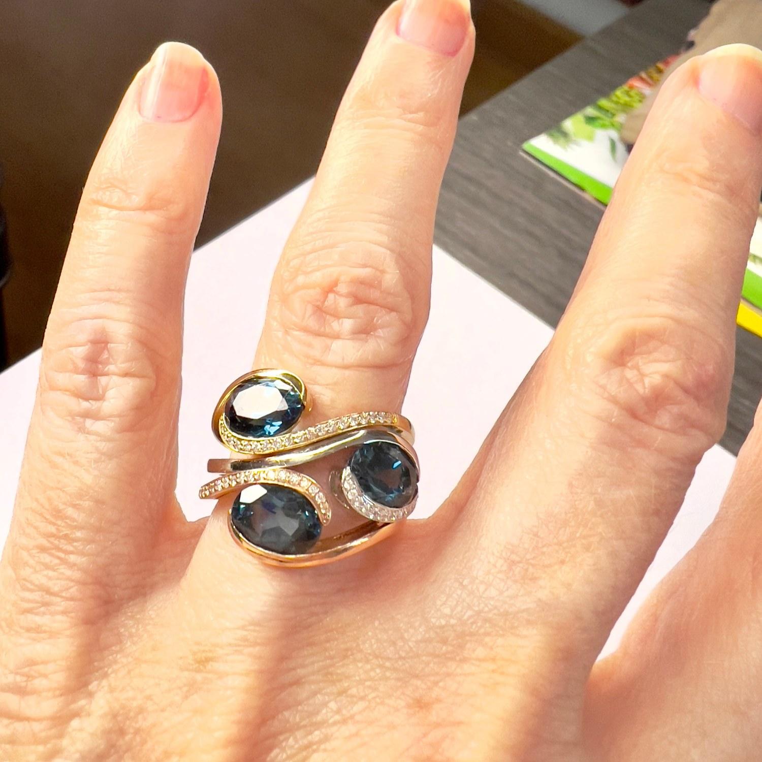 Women's Contemporary  Diamond and Cobalt Topaz Tri-Color Gold Ring For Sale