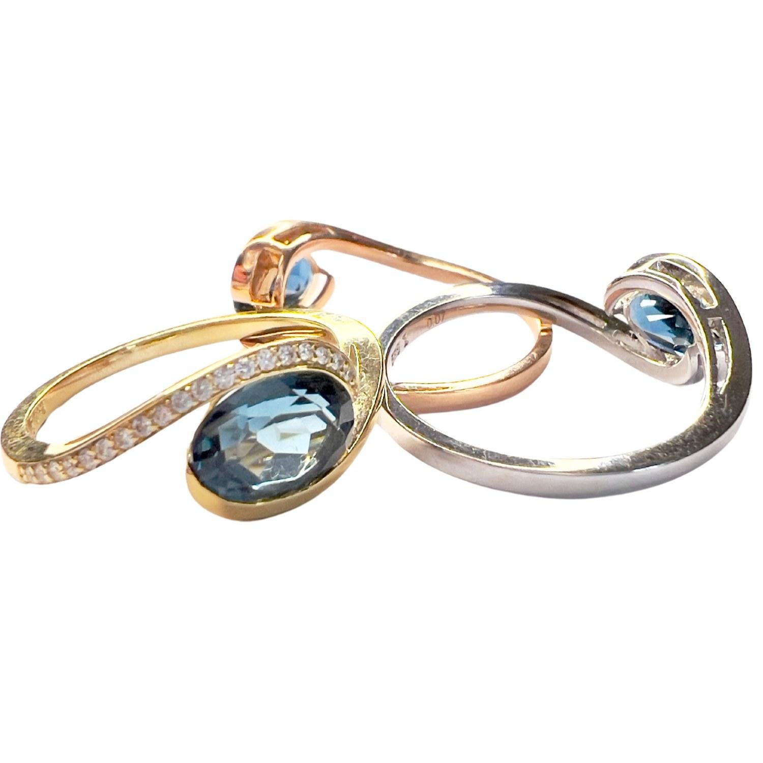 Contemporary  Diamond and Cobalt Topaz Tri-Color Gold Ring For Sale 2