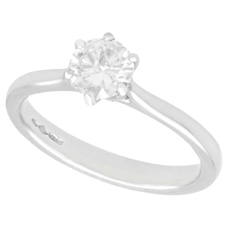 Contemporary Diamond and Platinum Solitaire Engagement Ring For Sale at
