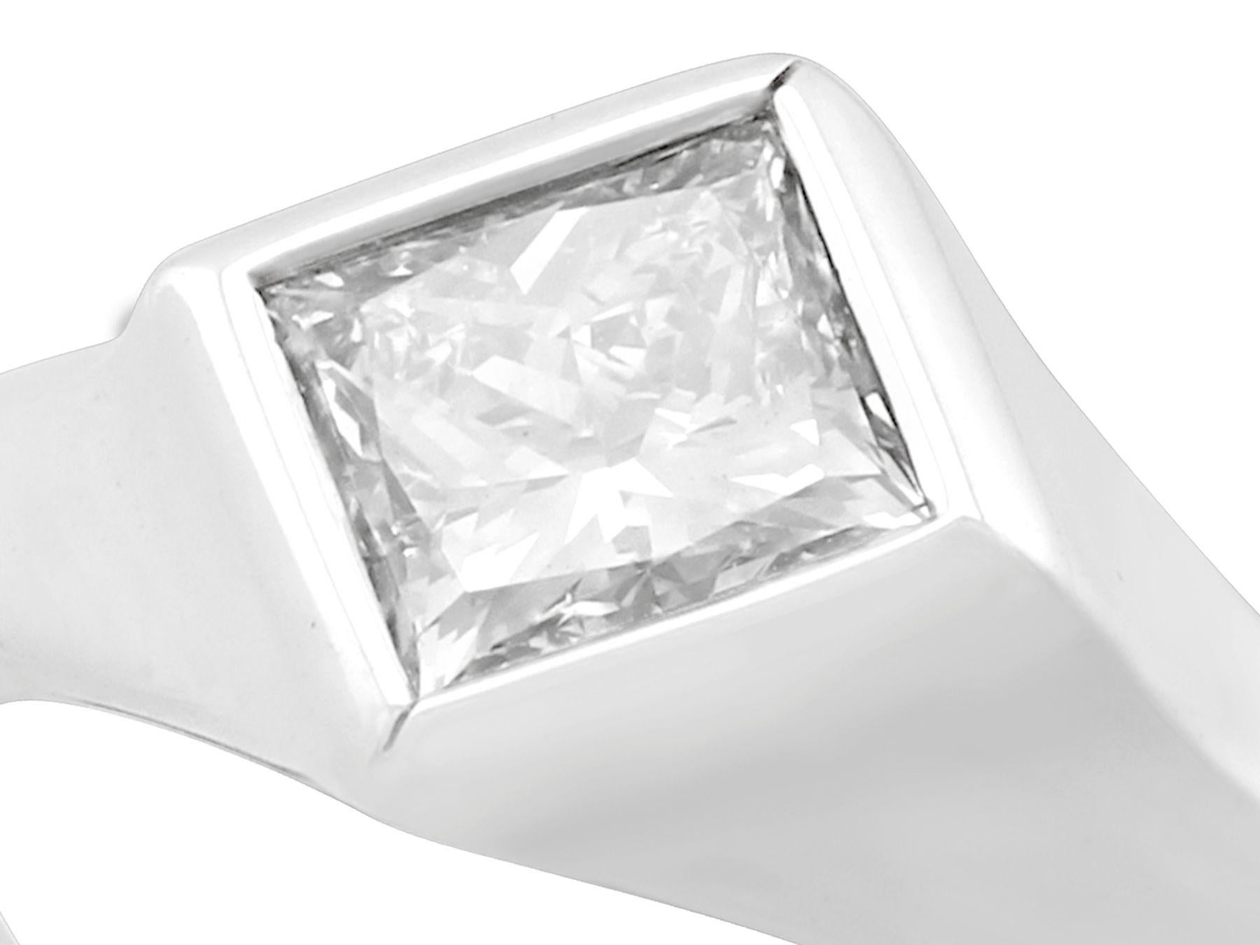 contemporary solitaire engagement rings