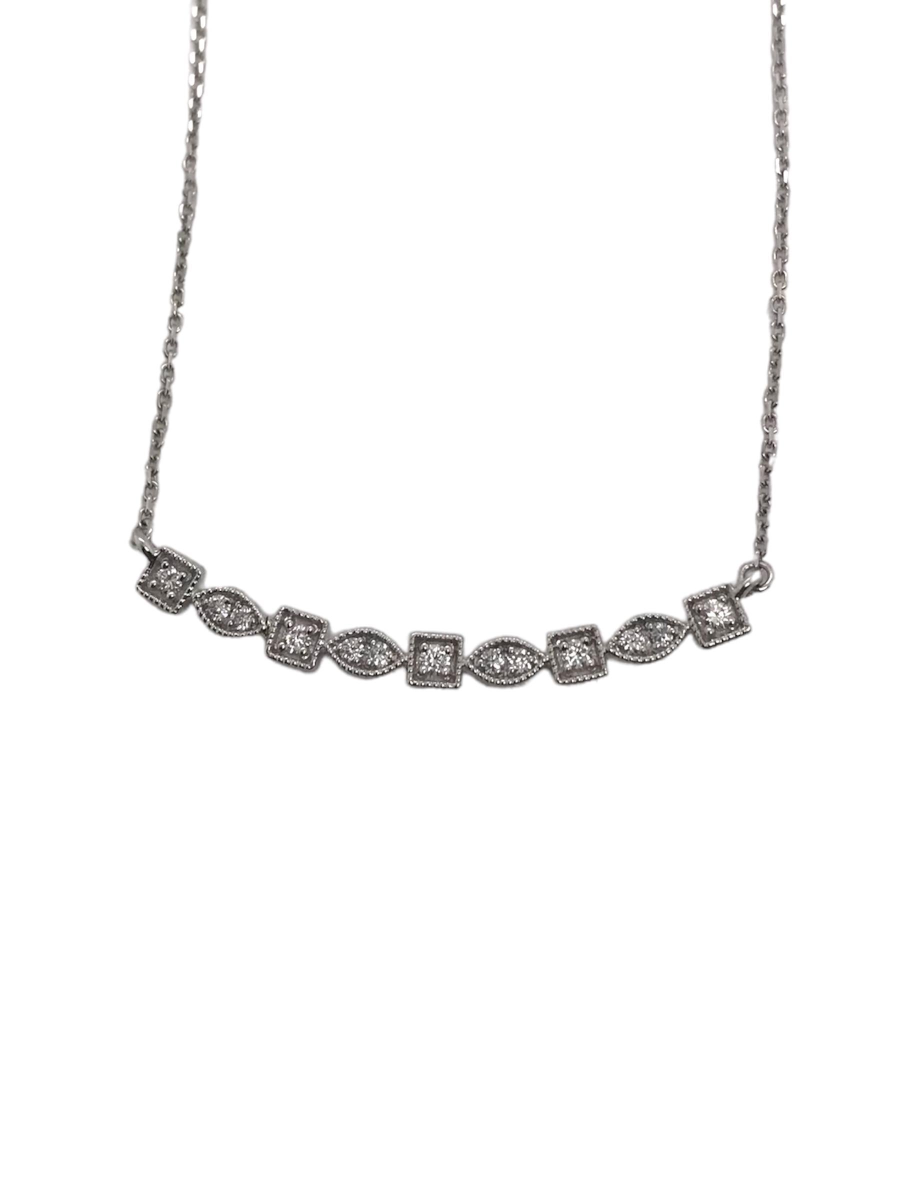 Einfach und doch umwerfend!!
Diese Schönheit ist absolut perfekt für jede Gelegenheit.

Halskette Details
MATERIAL: 14K Weißgold
Kettenlänge: 20 Zoll
Gewicht: 2,8 Gramm
Stabbreite: 3,15 mm

Diamant Details
13 - 1,4 mm runde Diamanten im