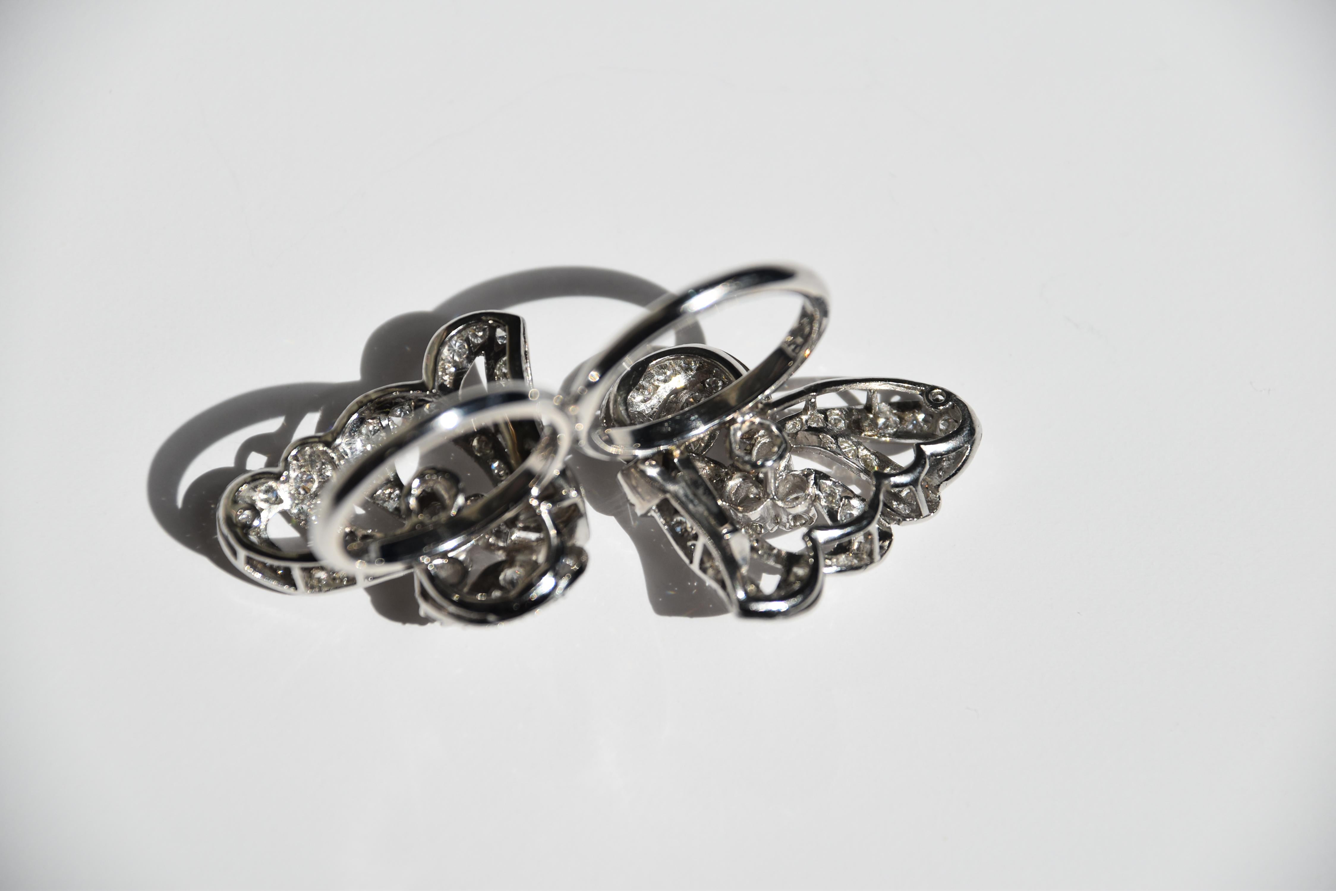 Anello a farfalla con diamante in stile contemporaneo in vendita 1