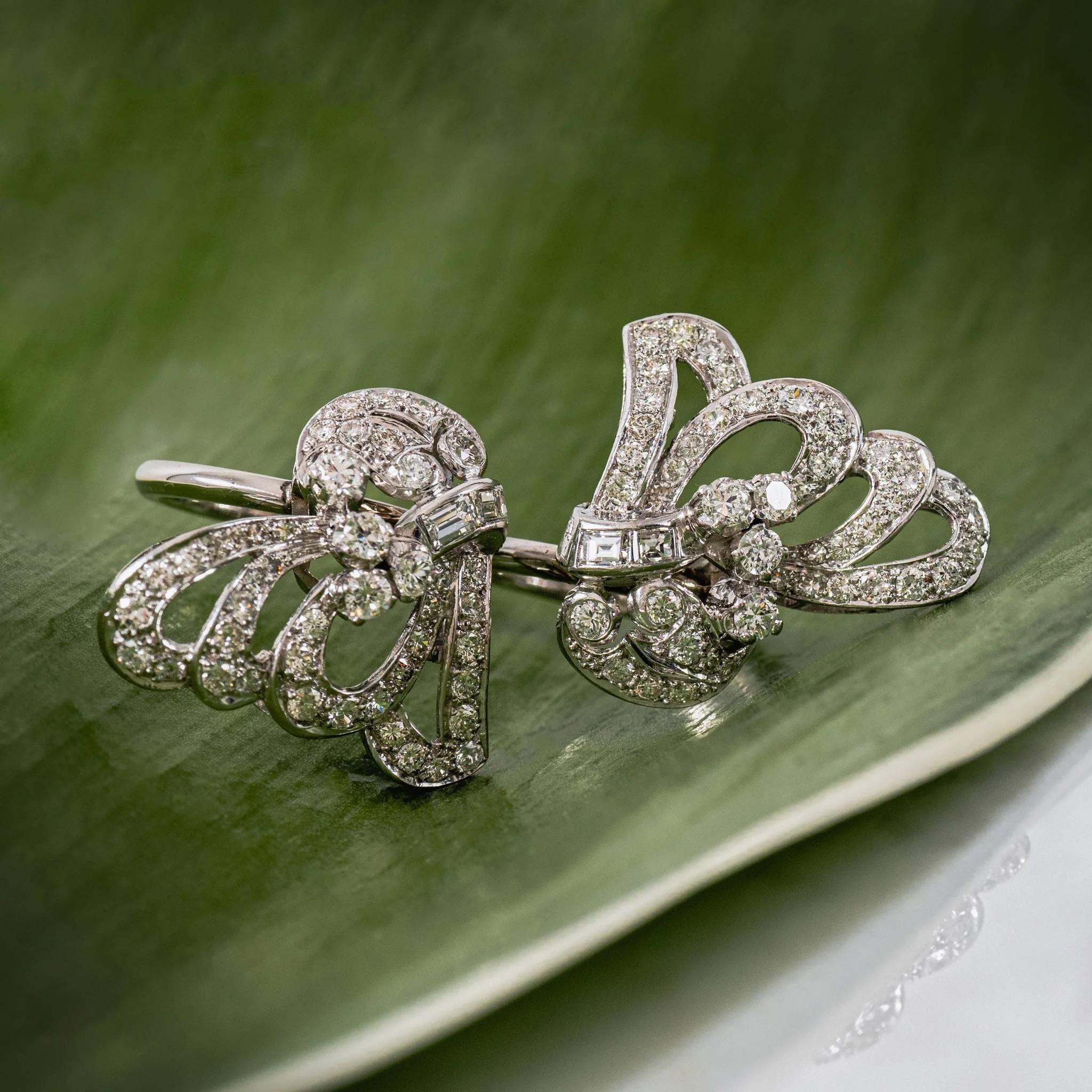 Anello a farfalla con diamante in stile contemporaneo in vendita 2