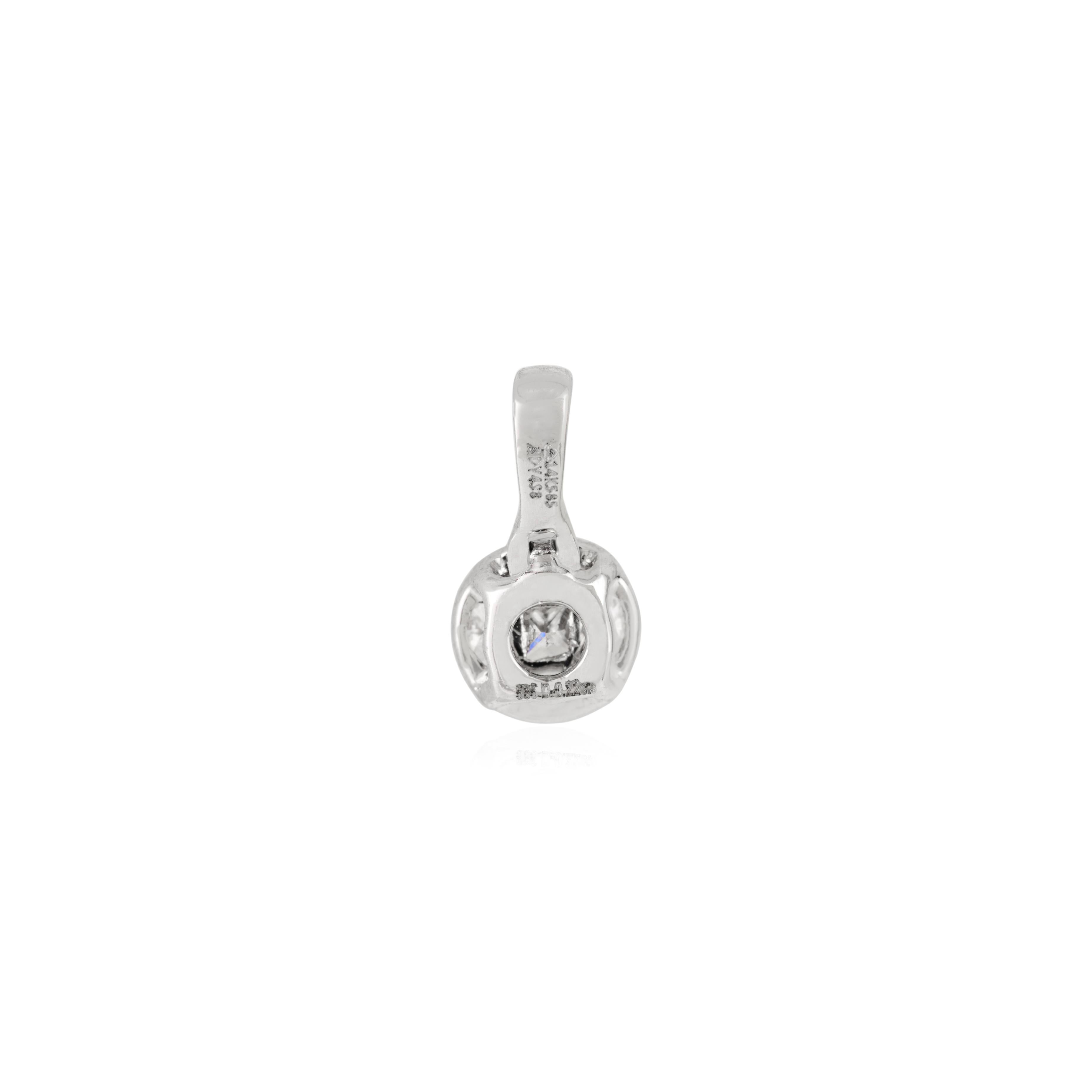 Pendentif en or blanc 14K avec grappe de diamants contemporaine Cadeau pour elle en vente 3