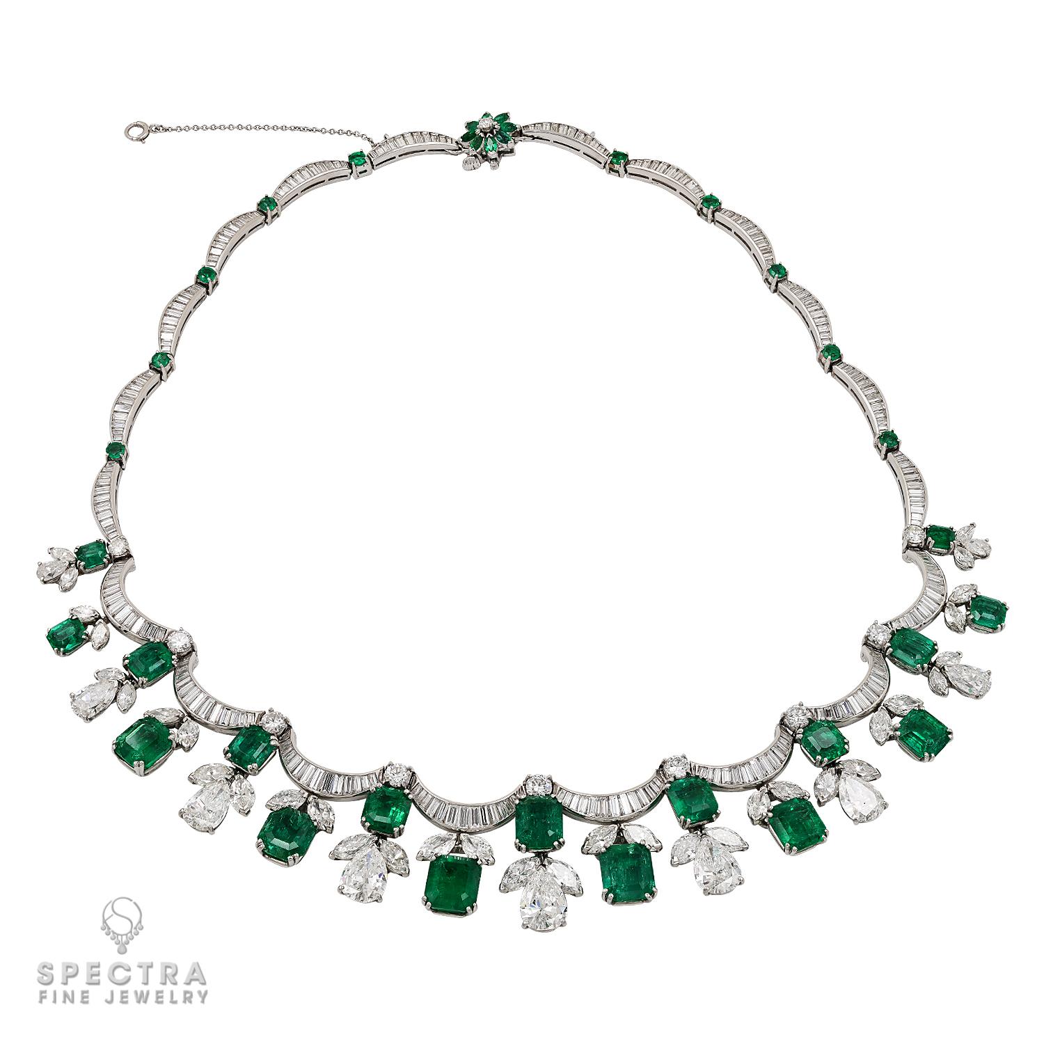 Contemporary Diamond Emerald Fringe Festoon Bib Necklace (Zeitgenössisch) im Angebot
