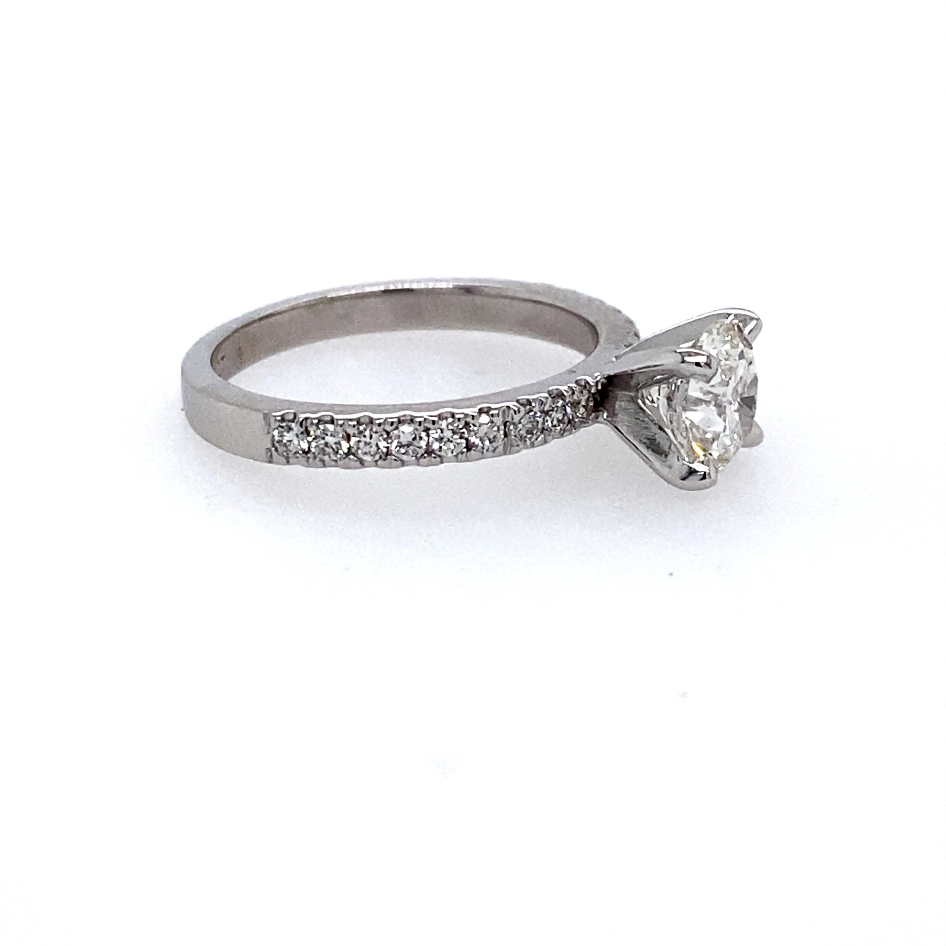 Anello di fidanzamento con diamante GIA da 1,27 carati di peso totale in oro 14 carati 1