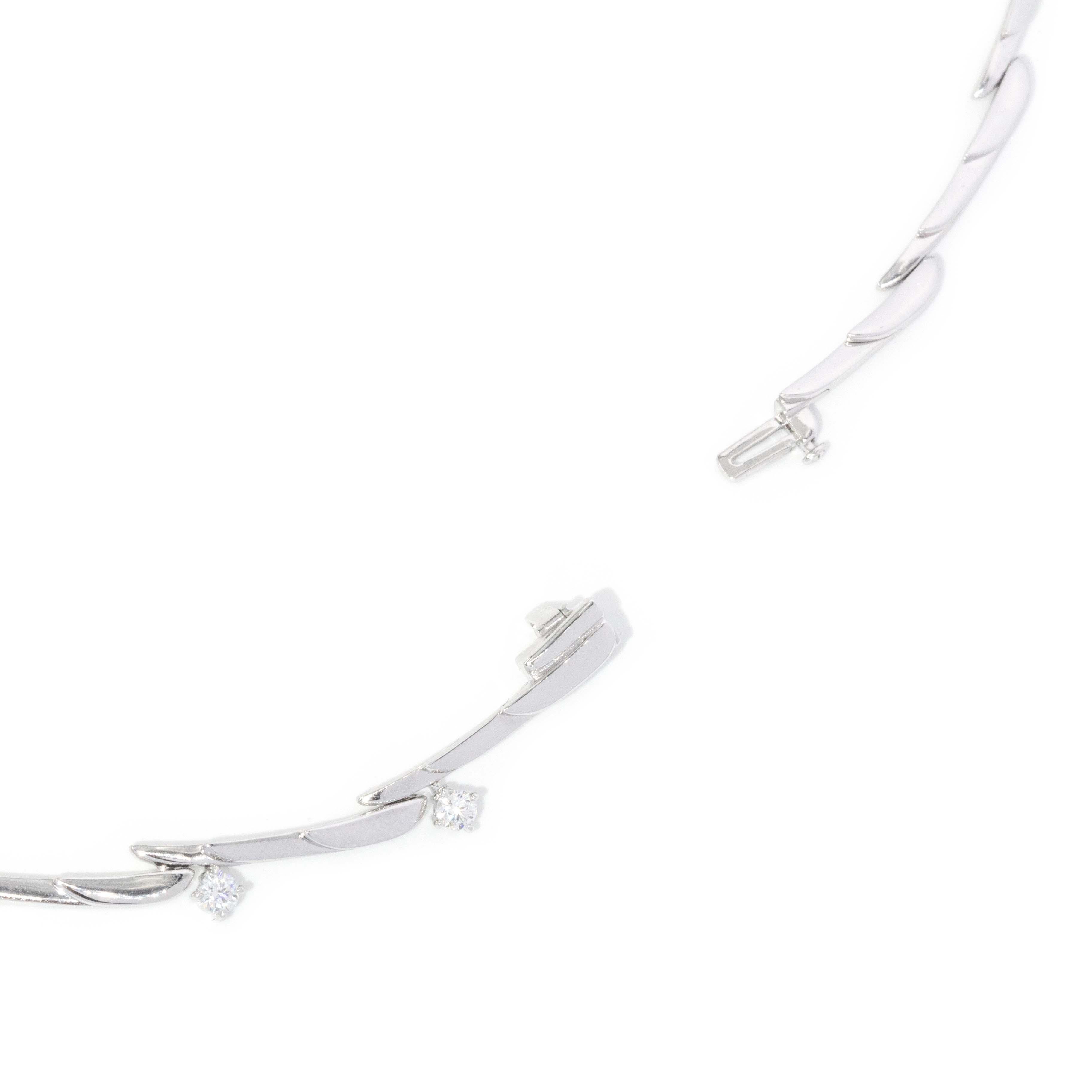 AM Contemporary Diamond Fancy Bar Link Necklace Or blanc 18 carats en vente 5