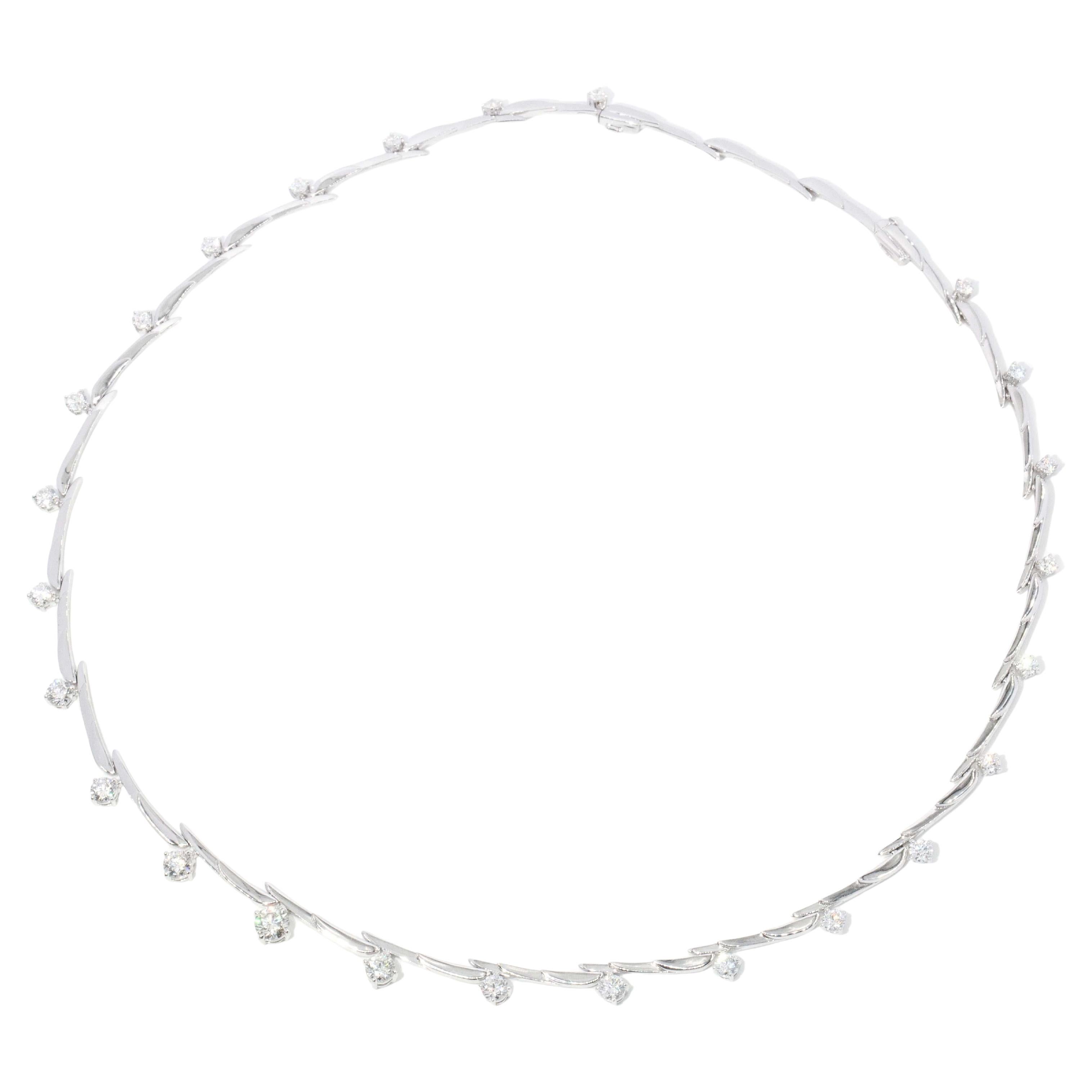 AM Contemporary Diamond Fancy Bar Link Necklace Or blanc 18 carats en vente