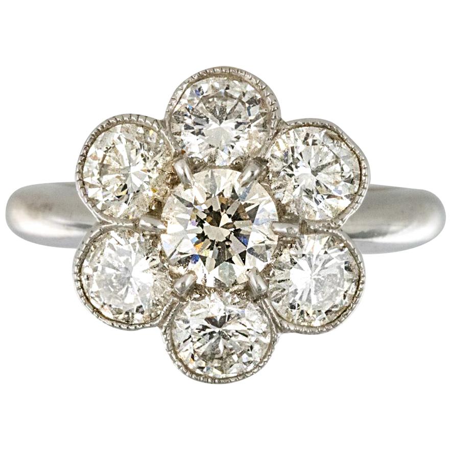 Contemporary Diamond 18 Karat White Gold Cluster Ring For Sale