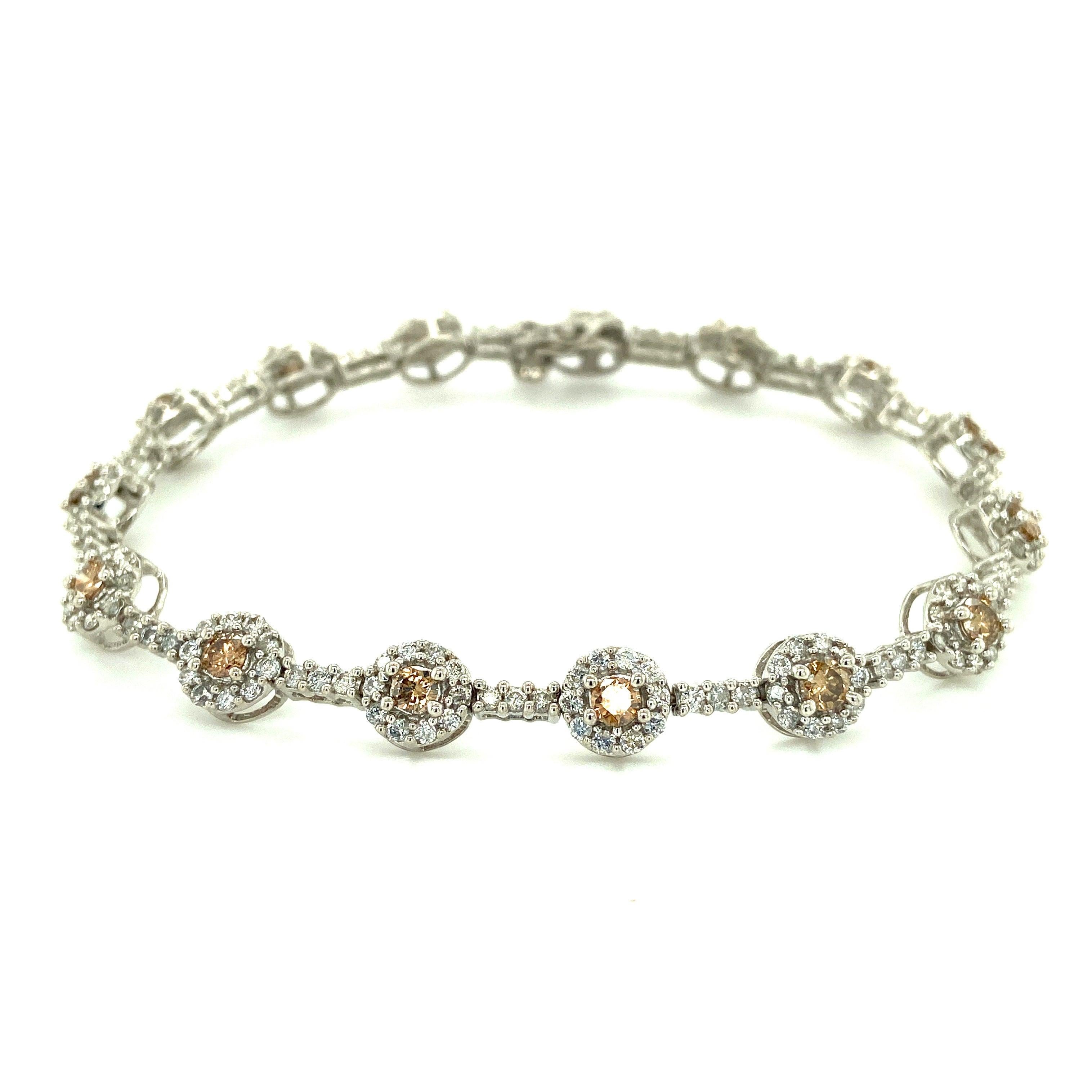 Contemporary Diamond Halo Link Bracelet In Good Condition In Towson, MD