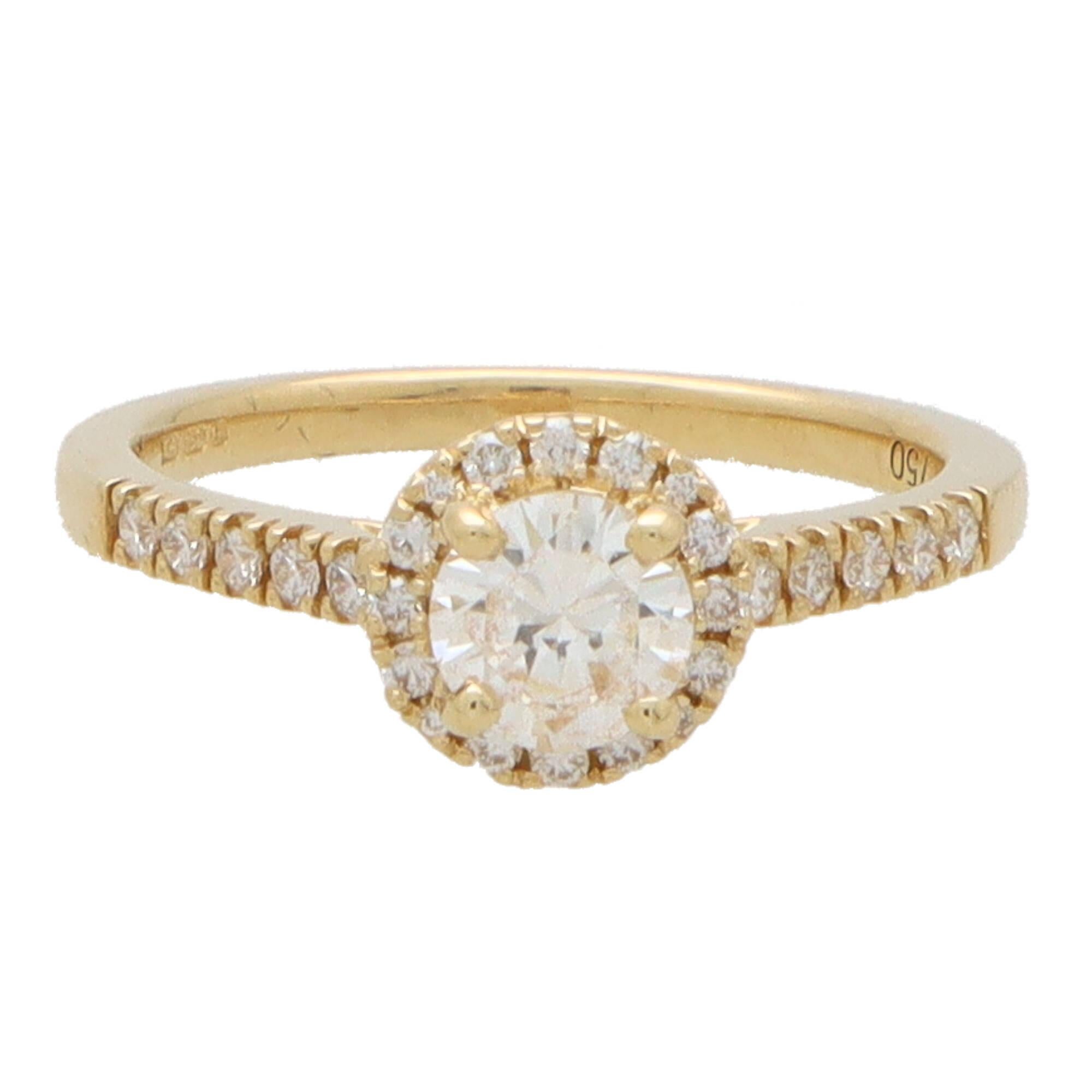 Modern Contemporary Diamond Halo Ring Set in 18k Yellow Gold For Sale