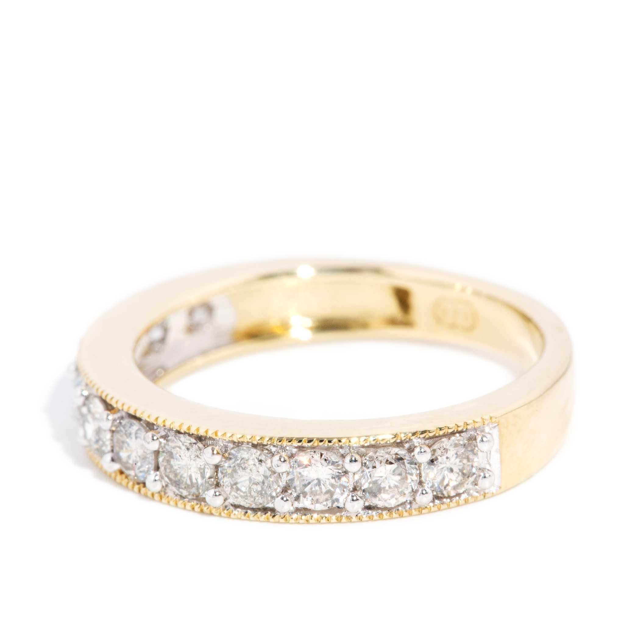 Zeitgenössischer Diamant-Dauerring mit Maserung 9 Karat Gelbgold im Zustand „Gut“ im Angebot in Hamilton, AU