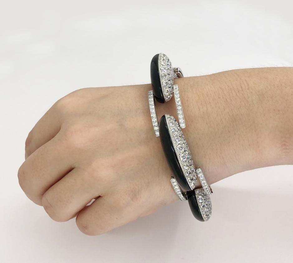 Round Cut  Diamond Onyx Platinum Contemporary Bombe Link Bracelet