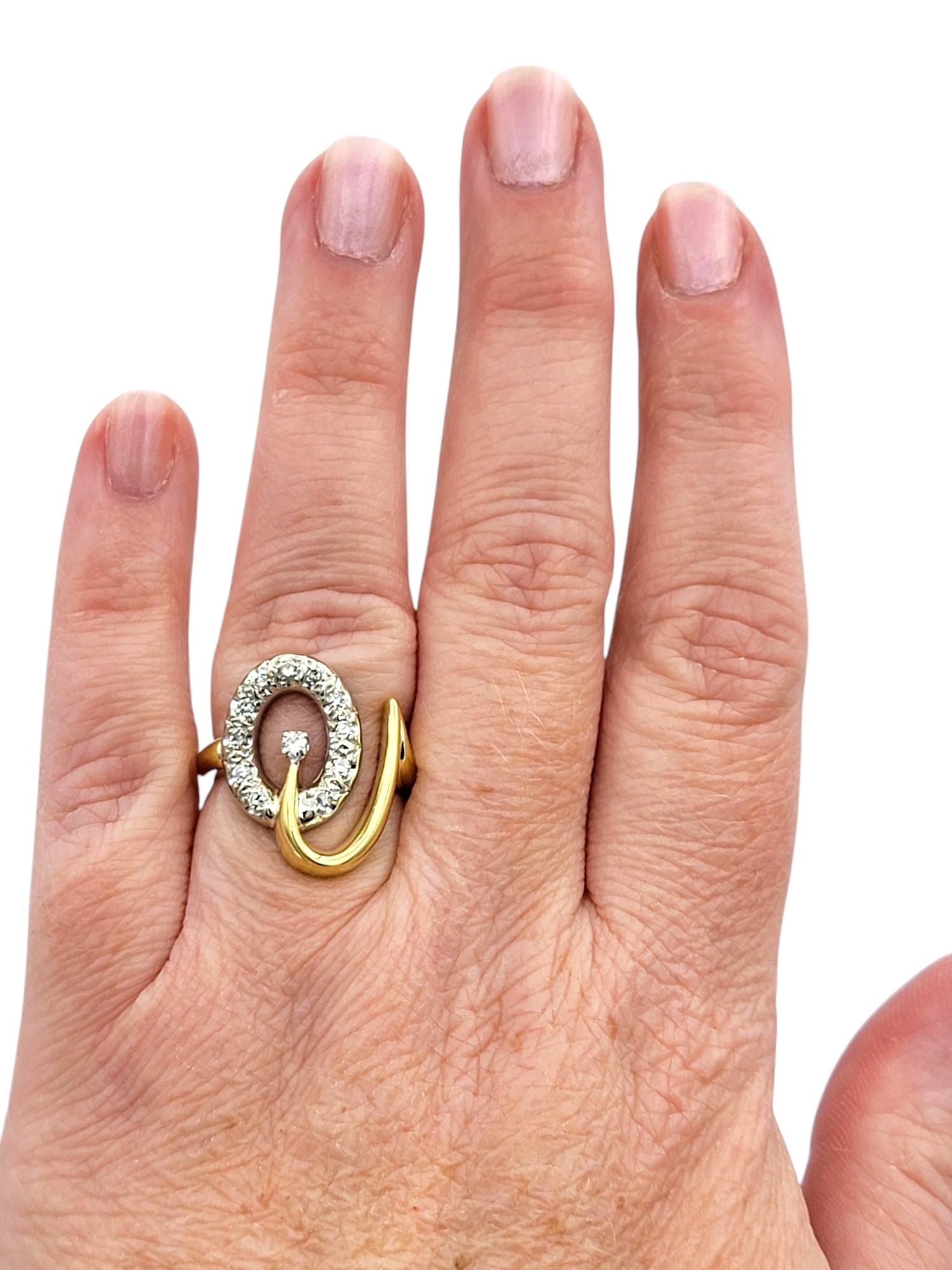 Contemporary Diamond Open Loop Motif Cocktail Ring in Two-Tone 18 Karat Gold For Sale 5