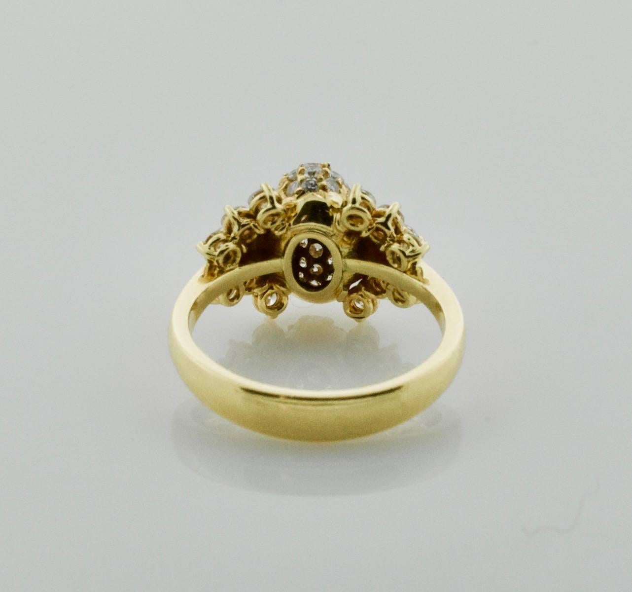 Women's or Men's Contemporary Diamond Ring in 18 Karat Yellow Gold