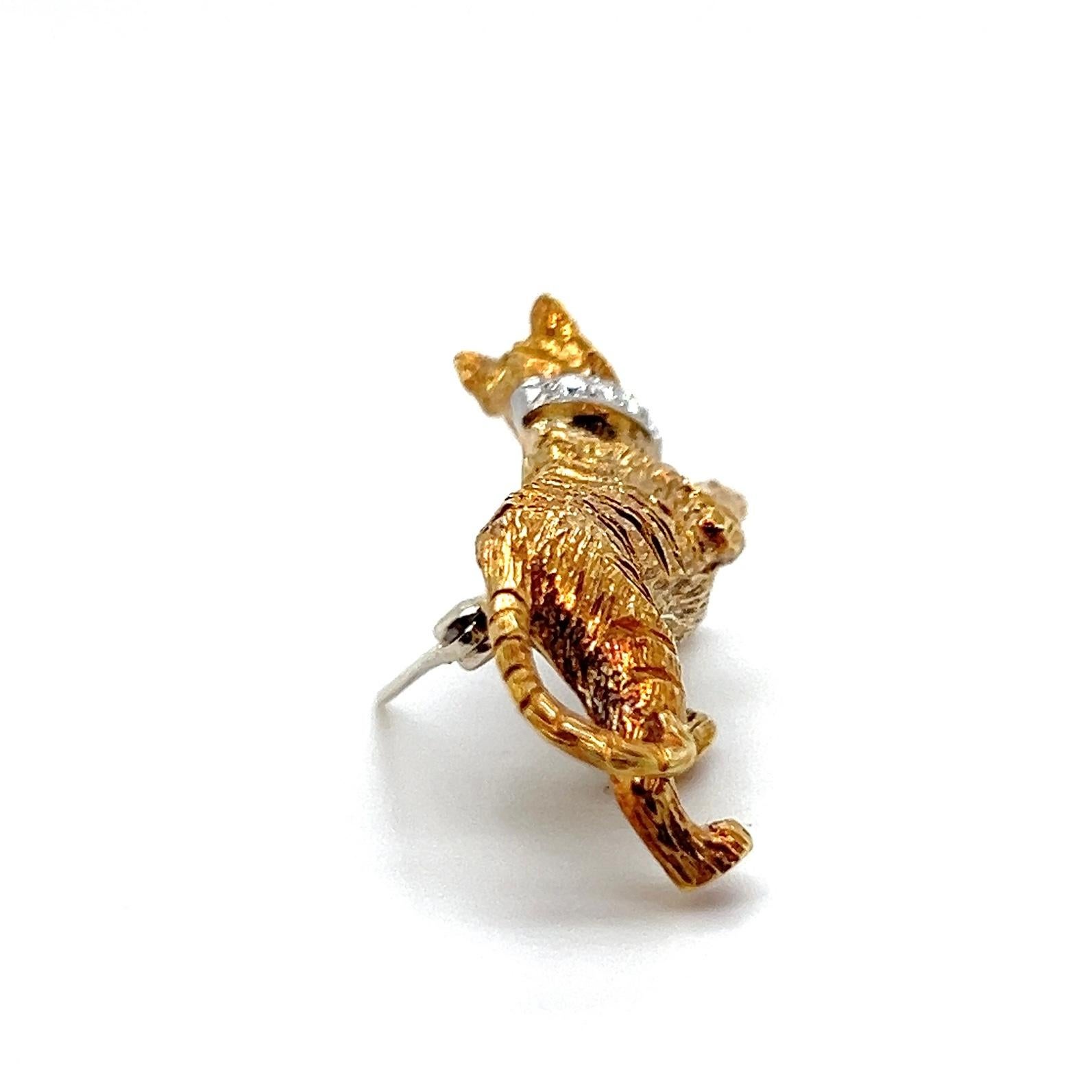 Spilla a tigre contemporanea con diamante e zaffiro in oro giallo e bianco 14 ct. in vendita 1