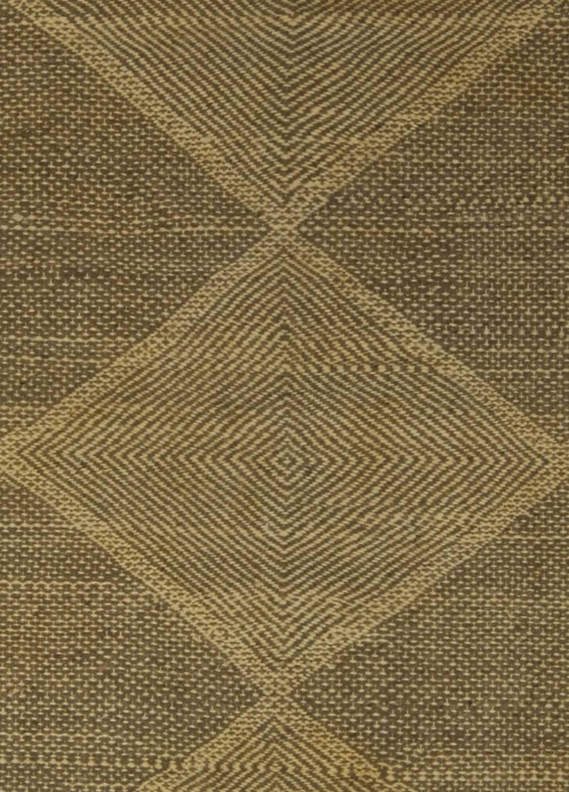 Zeitgenössischer rautenförmiger brauner und beiger Flachgewebeteppich von Doris Leslie Blau.
Größe: 7'8