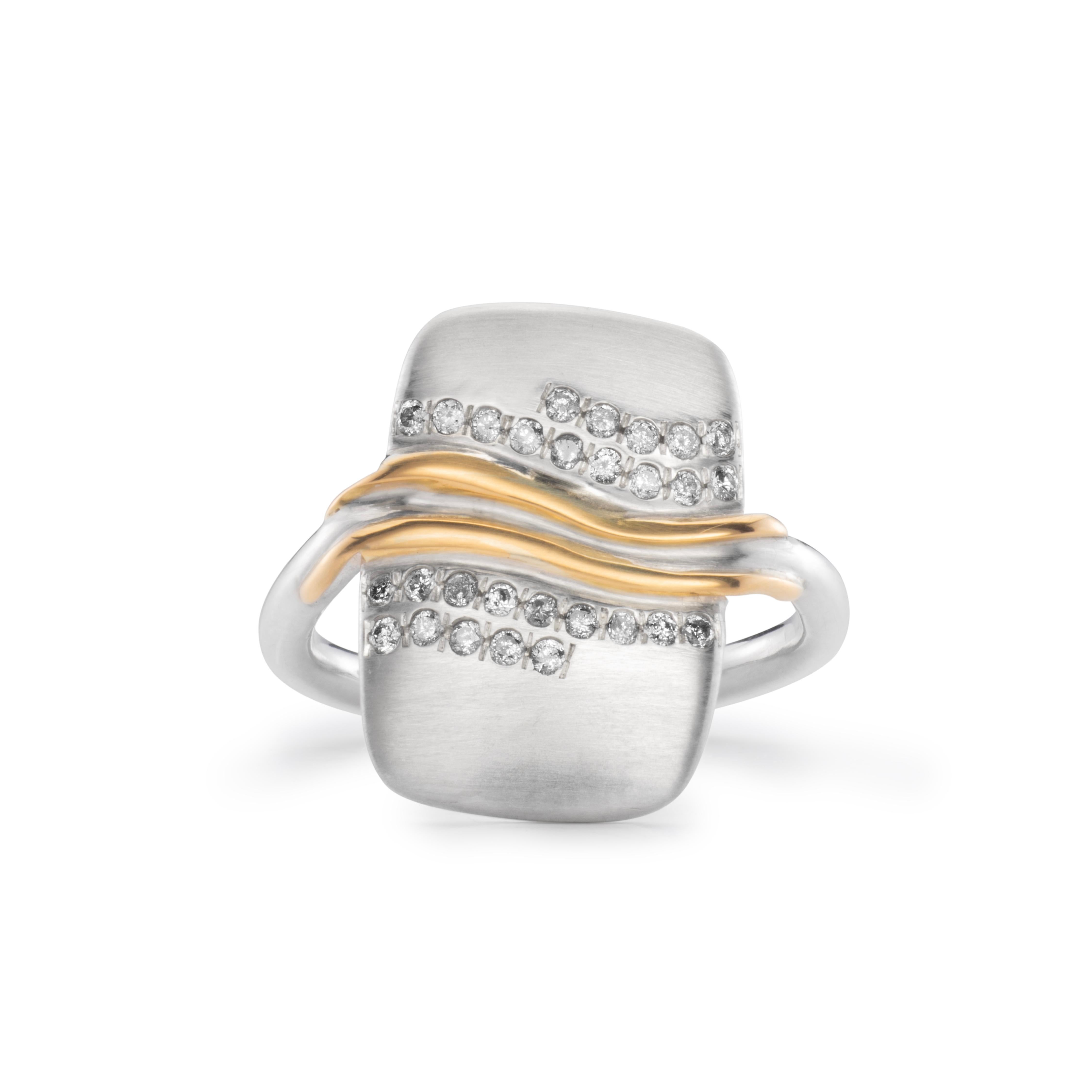 En vente :  Bague Contemporary Diamond, Silver & Gold Path avec diamants Salt & Pepper 4