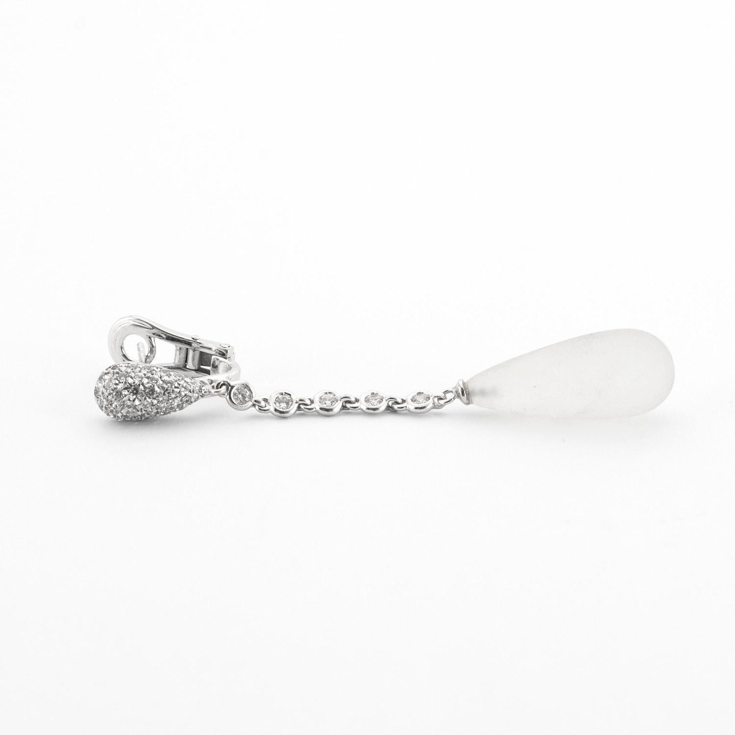 Contemporaneo Orecchini contemporanei in oro bianco con diamanti e quarzo in vendita