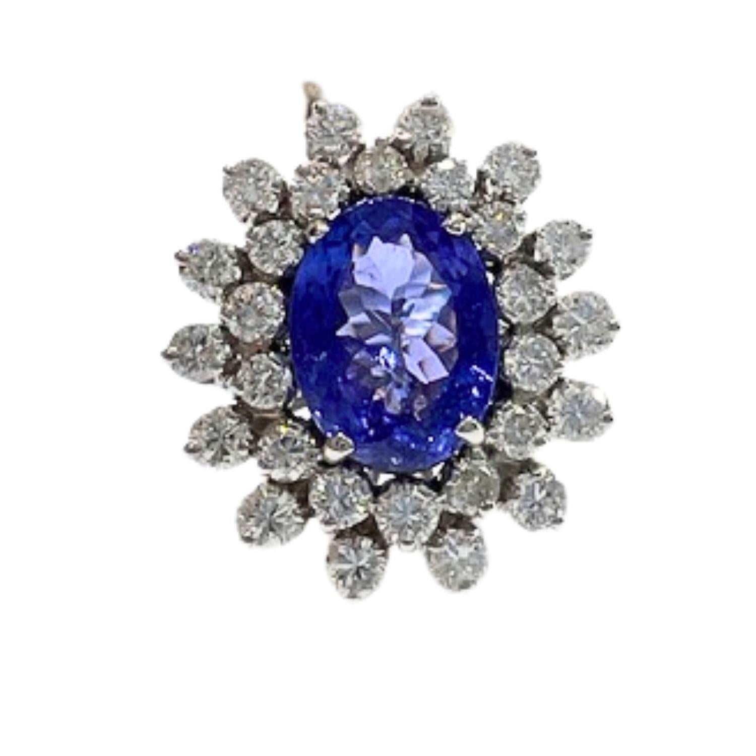 Contemporary Diamonds and Tanzanite 18K Gold Ring For Sale 2