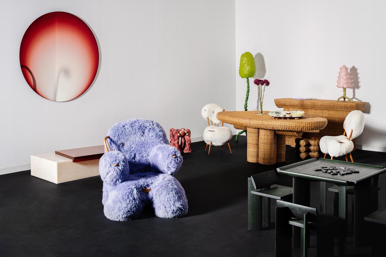 Contemporary Dining Chair 03, Holz und Kunstfell, modern, von Charlotte Kingsnorth im Angebot 2