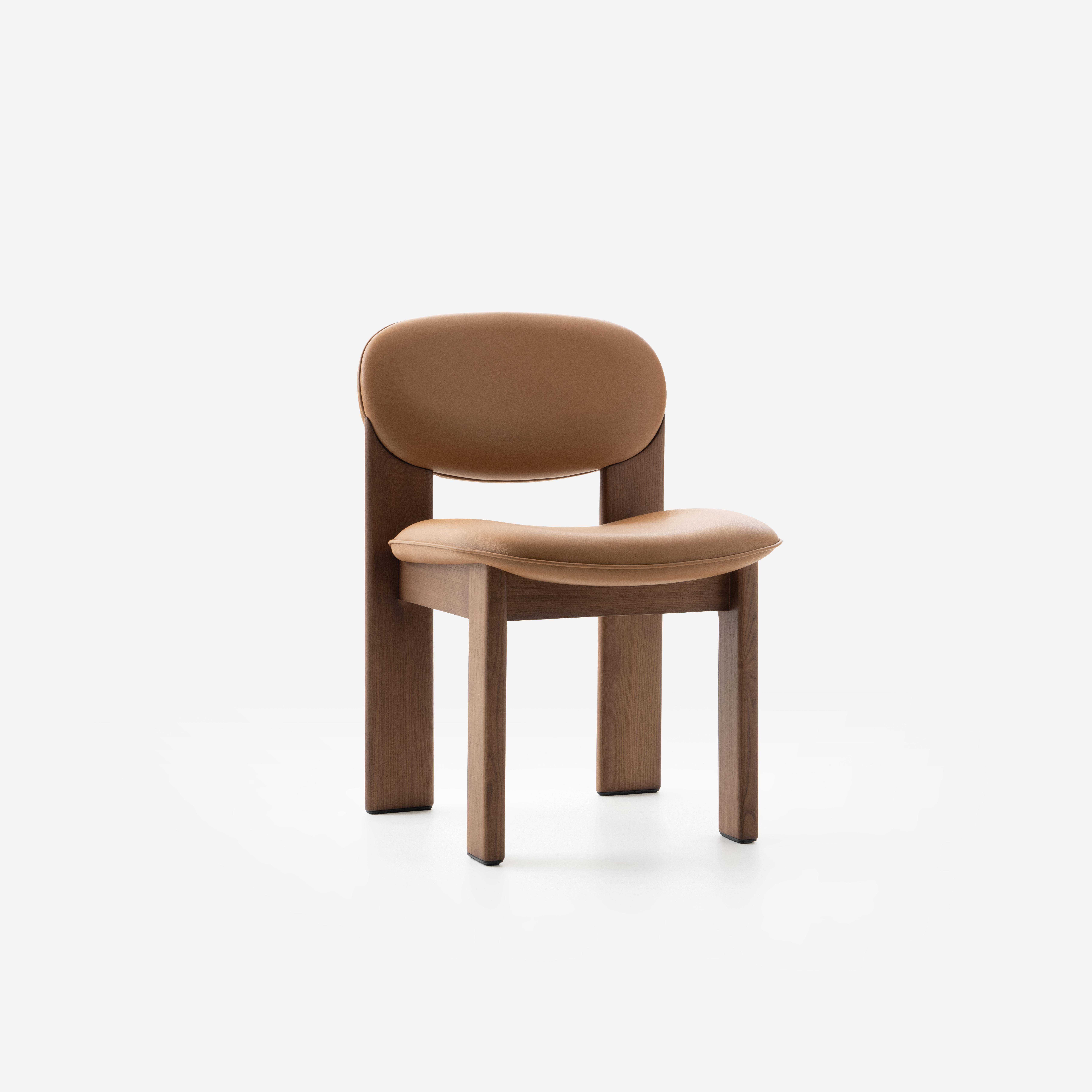 Contemporary Dining Chair 'Archipen' by Noom, Leather Cashmere, Biscotto In New Condition For Sale In Paris, FR