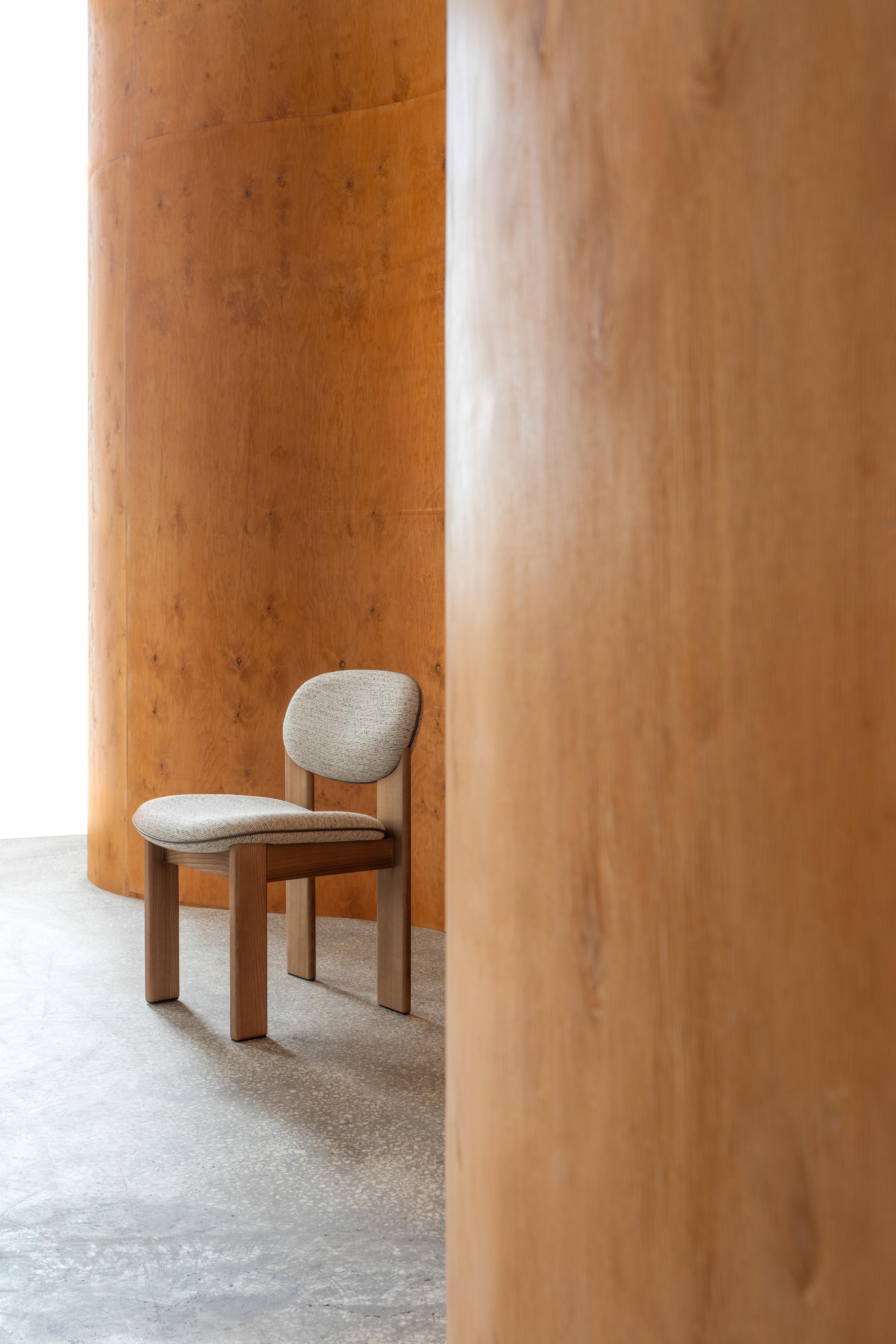 Contemporary Dining Chair 'Archipen' by Noom, Kvadrat Savanna For Sale 6