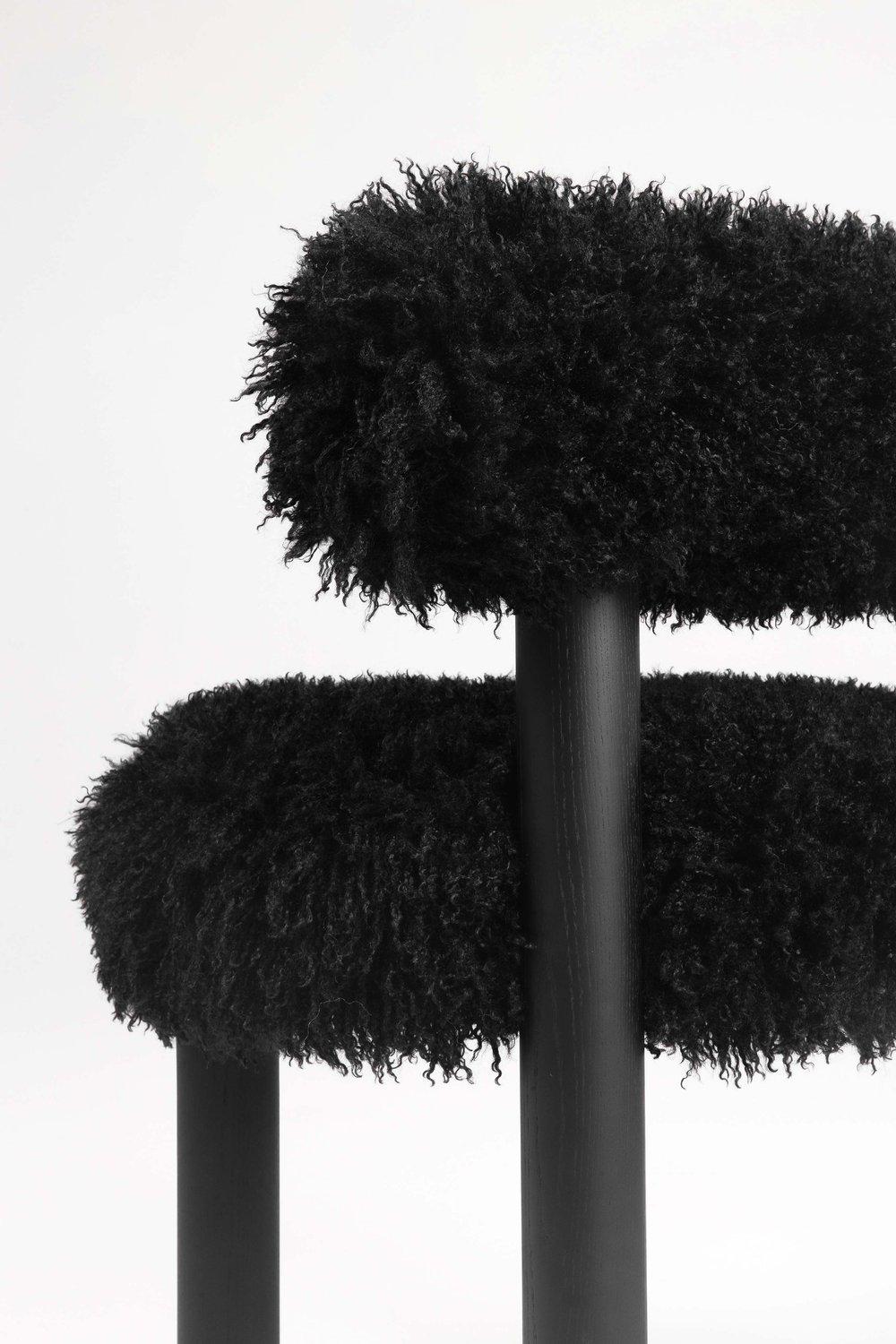 Organico moderno Sedia da pranzo contemporanea 'Fluffy' di NOOM, Gropius CS2, nero in vendita