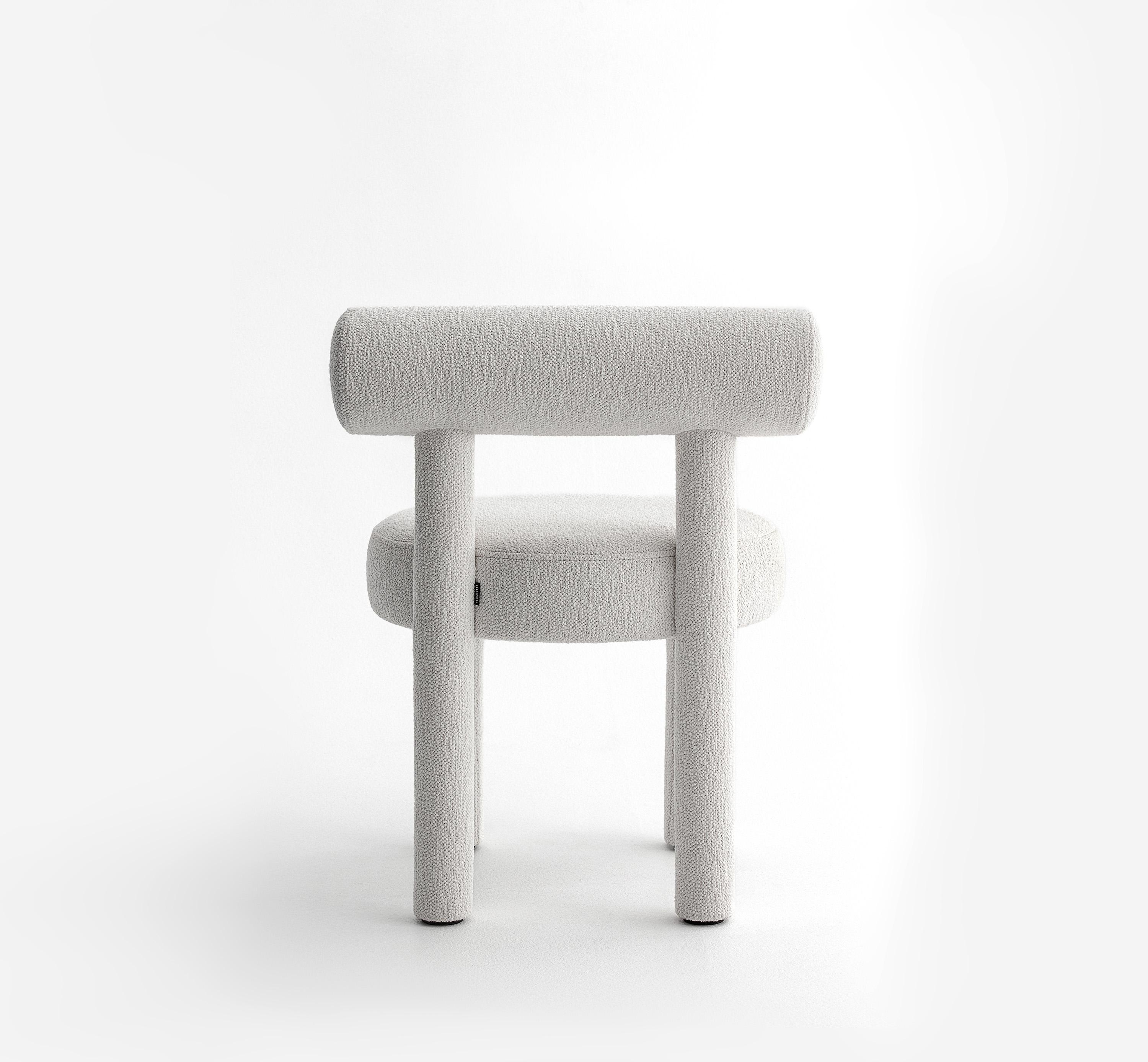 Contemporary Esszimmerstuhl 'Gropius CS1' von NOOM, Barnum Weiß Bouclé im Angebot 3